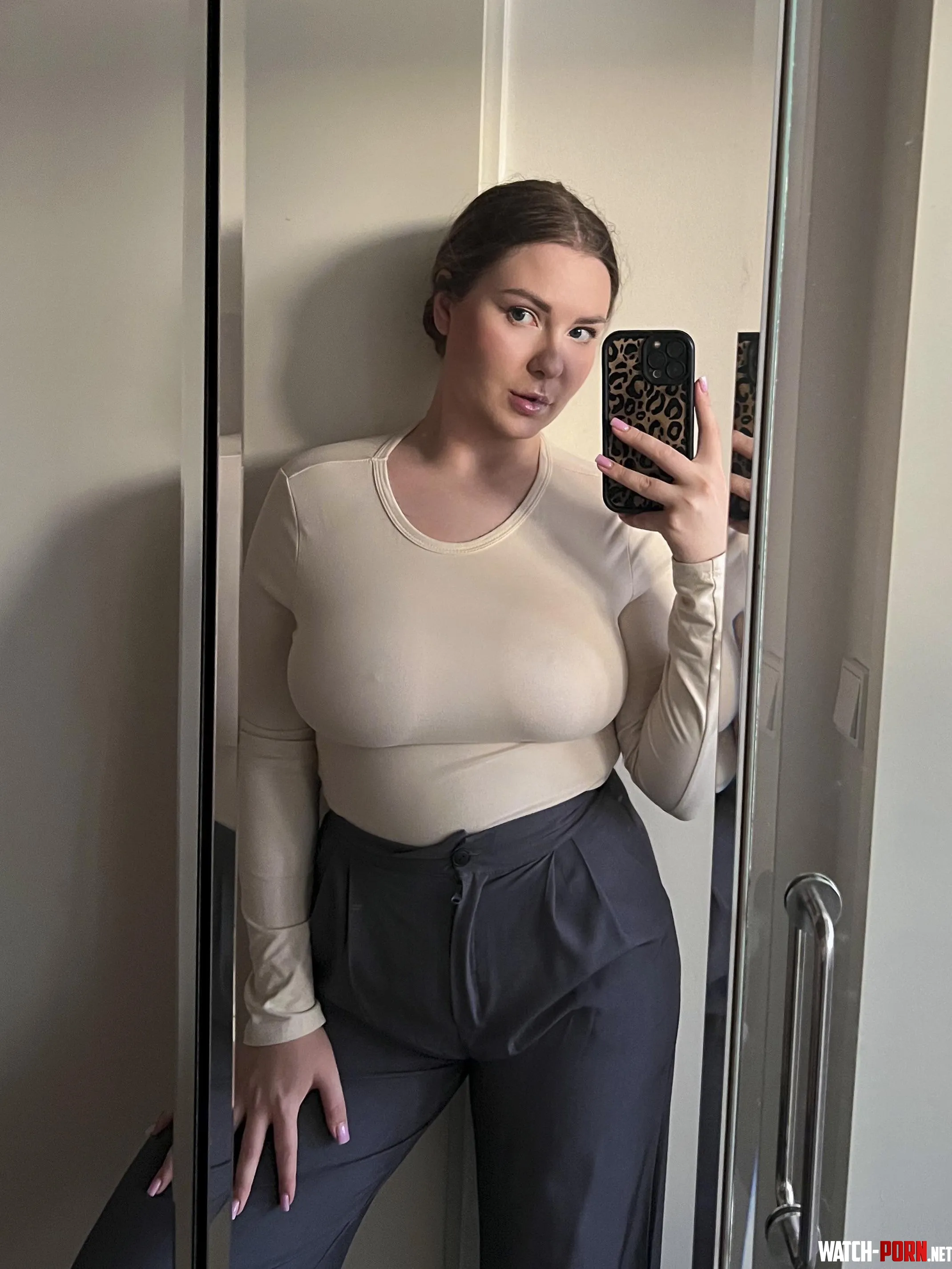 Cute enough for coffee date? 🤭 by sneezymacaron