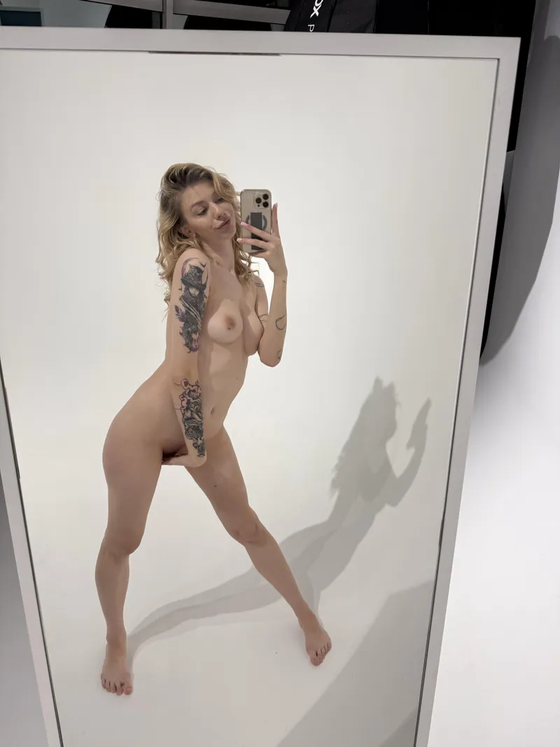 Thumbnail Intriguing Question: Delve into skin_refraction's 'College Skinny Slut' Query in the collegesluts Category