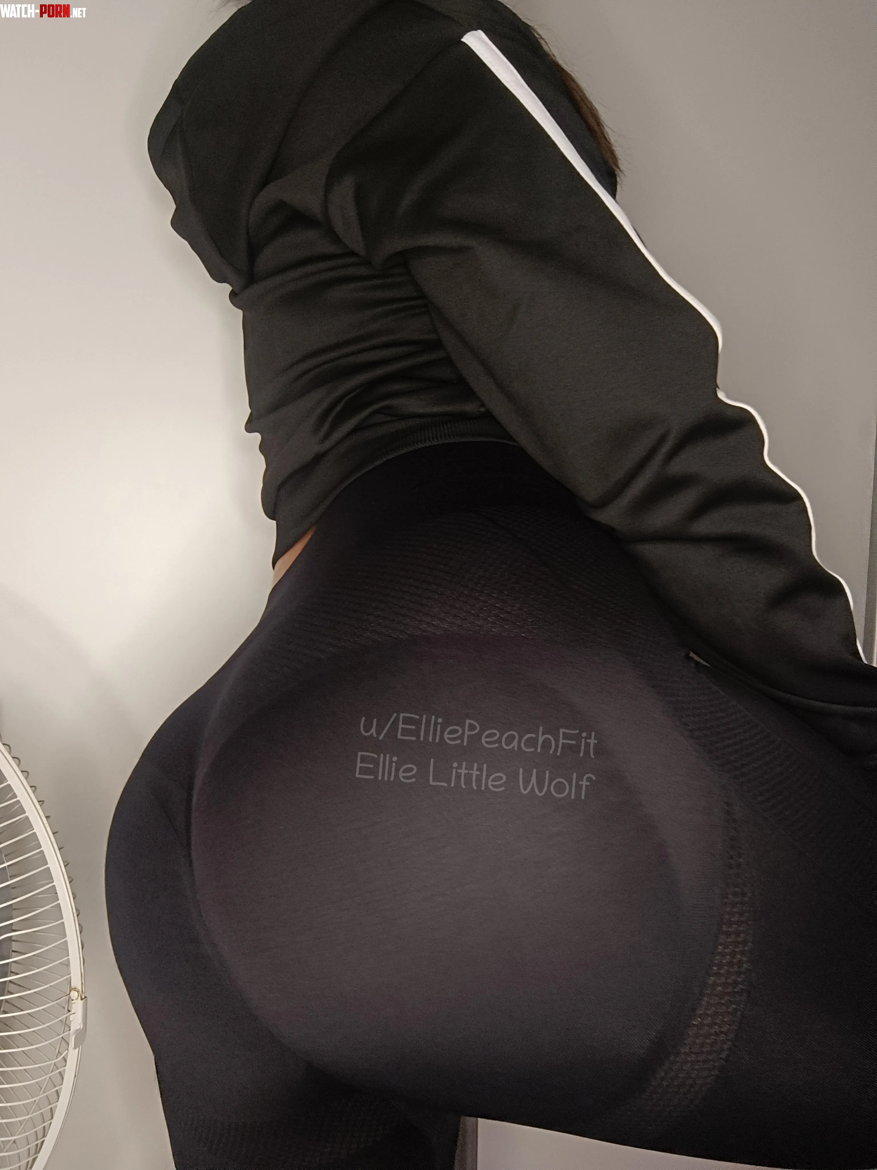 My massive round booty is my biggest obsession and I love showing it off by ElliePeachFit