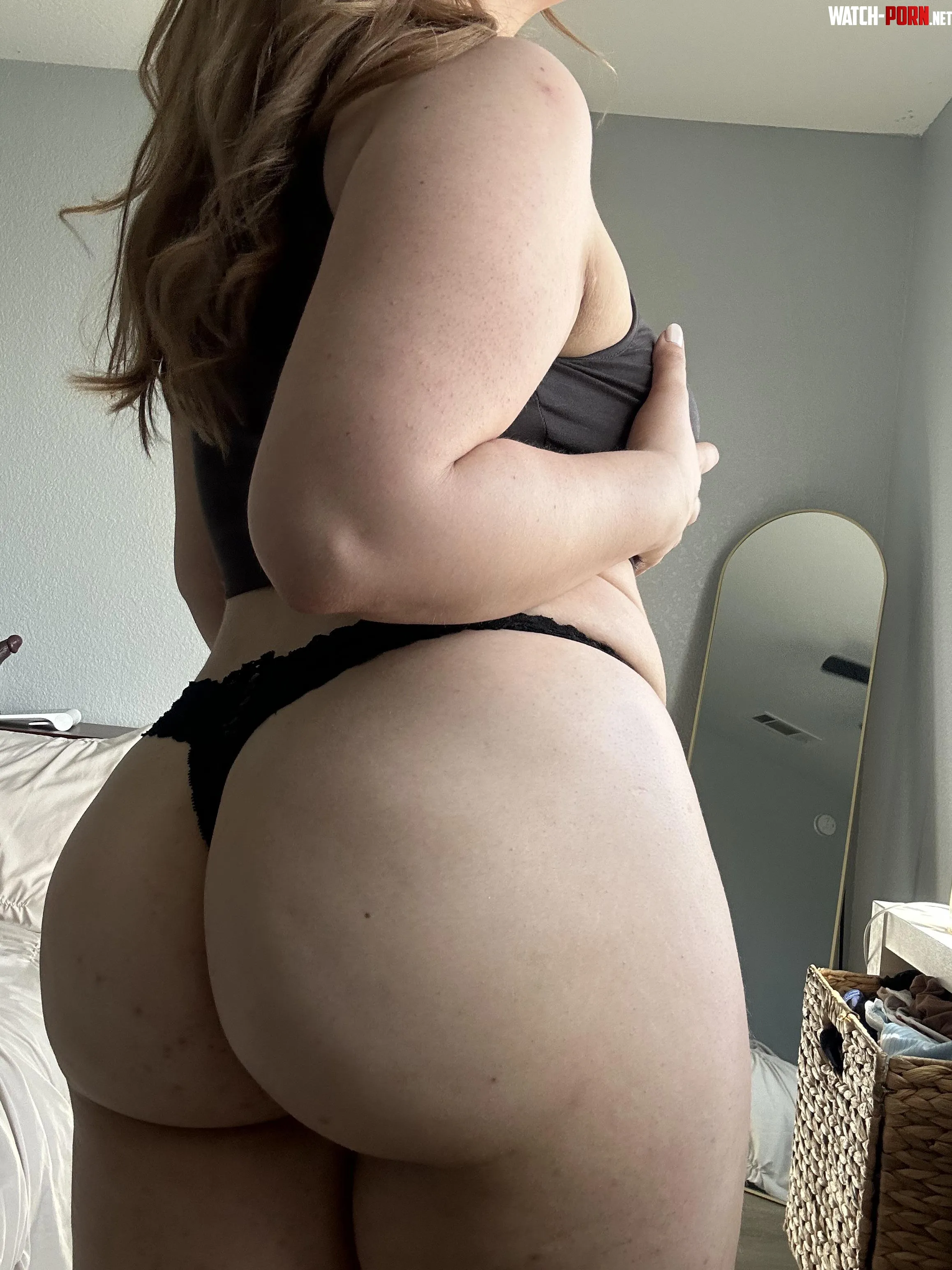 My huge ass is always hungry by stolenones