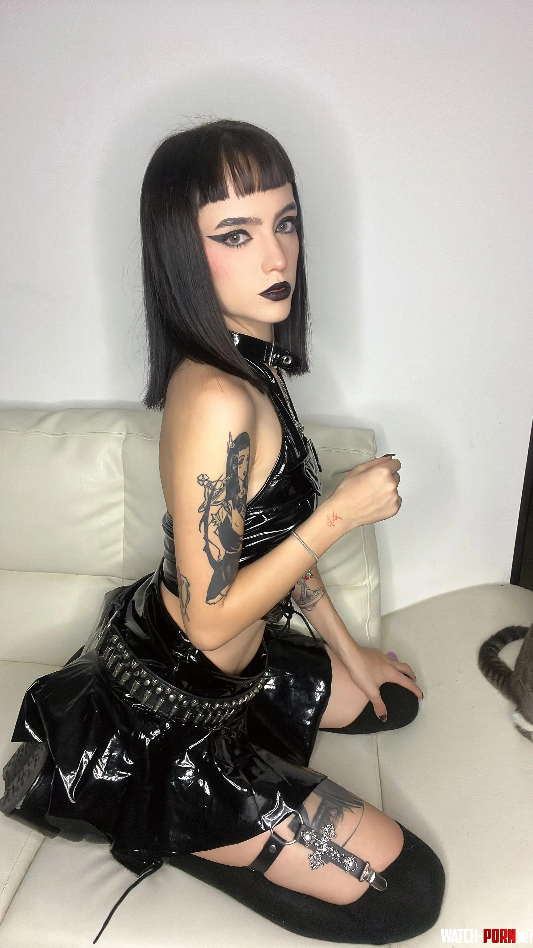 Is this shiny outfit a good choice for a first date? by xoxoCamCam