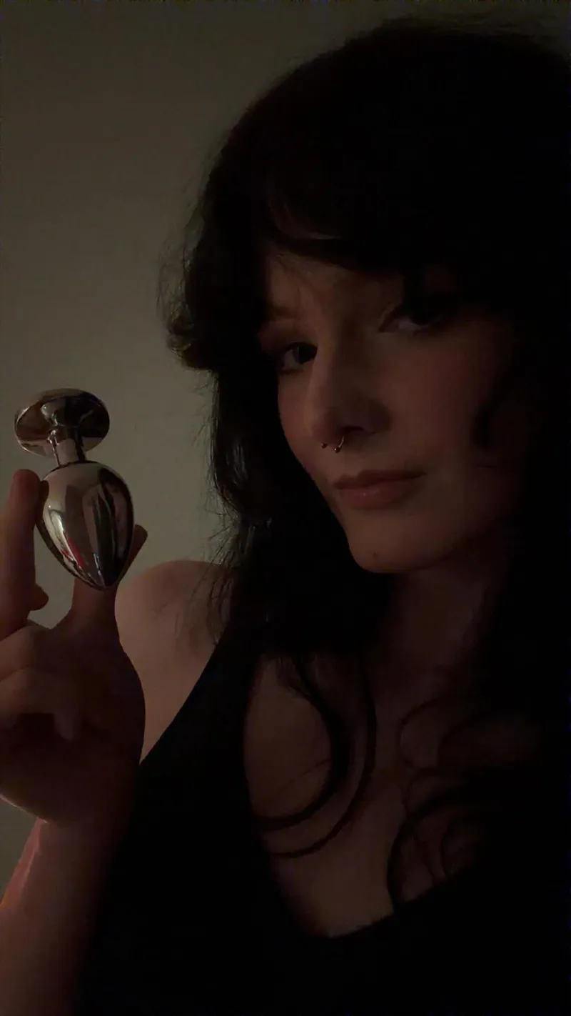 Thumbnail Exploring Sizes with Jezebelthedancer | AnalGW Category