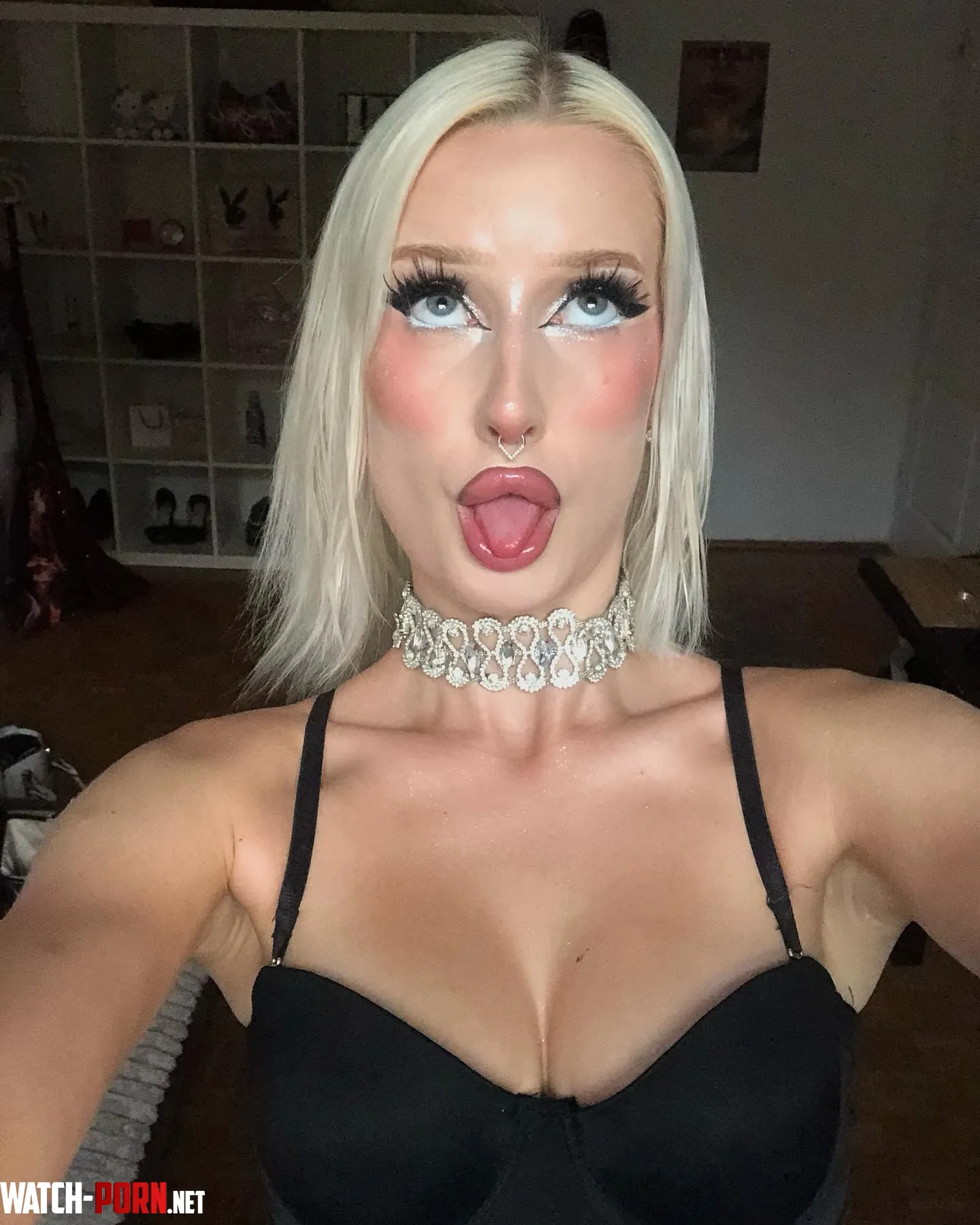 Pretty and waiting to be painted by Ambitious_Host251