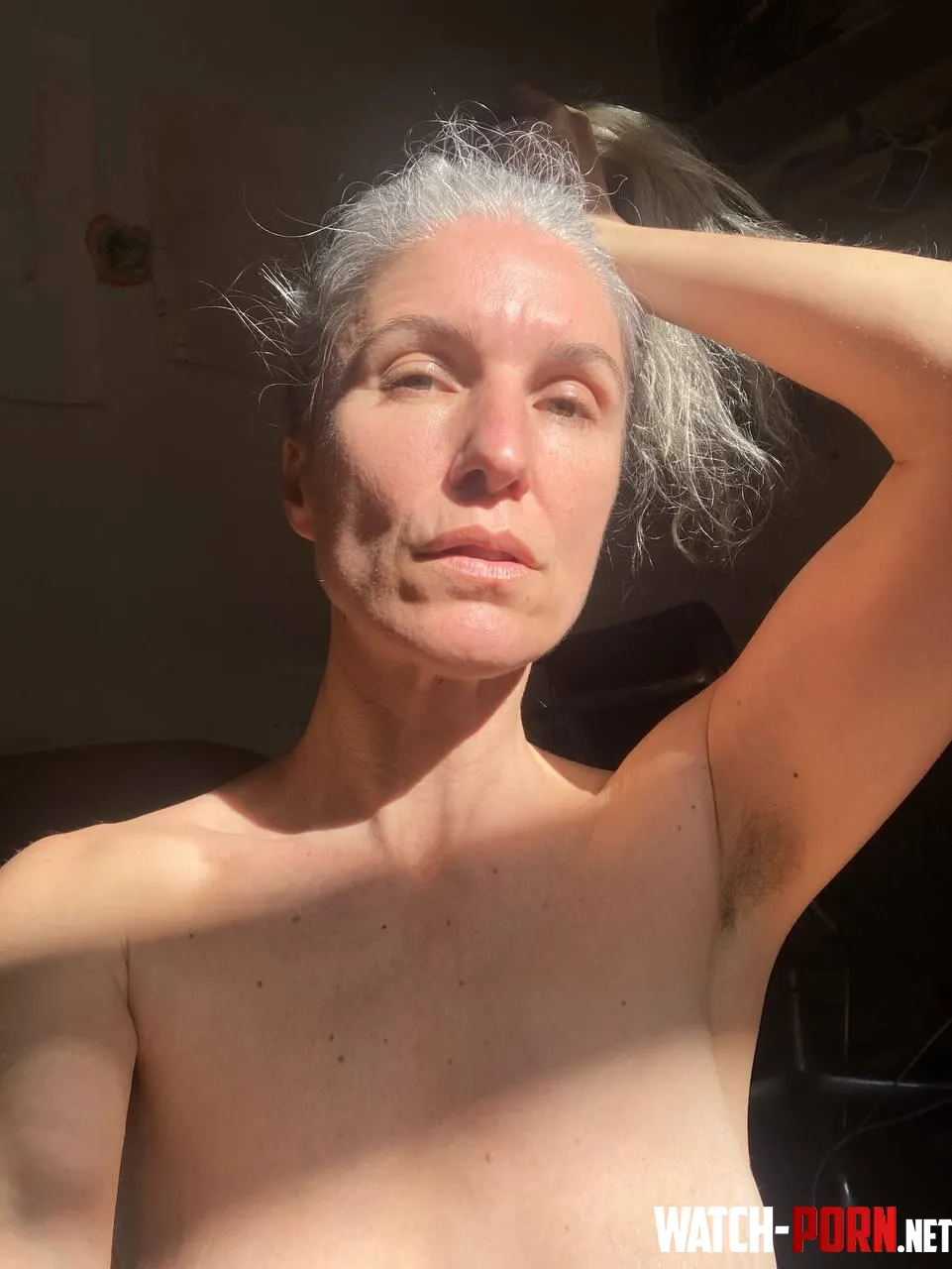 My beautiful hair looks so good in the sun by SILVERgray2