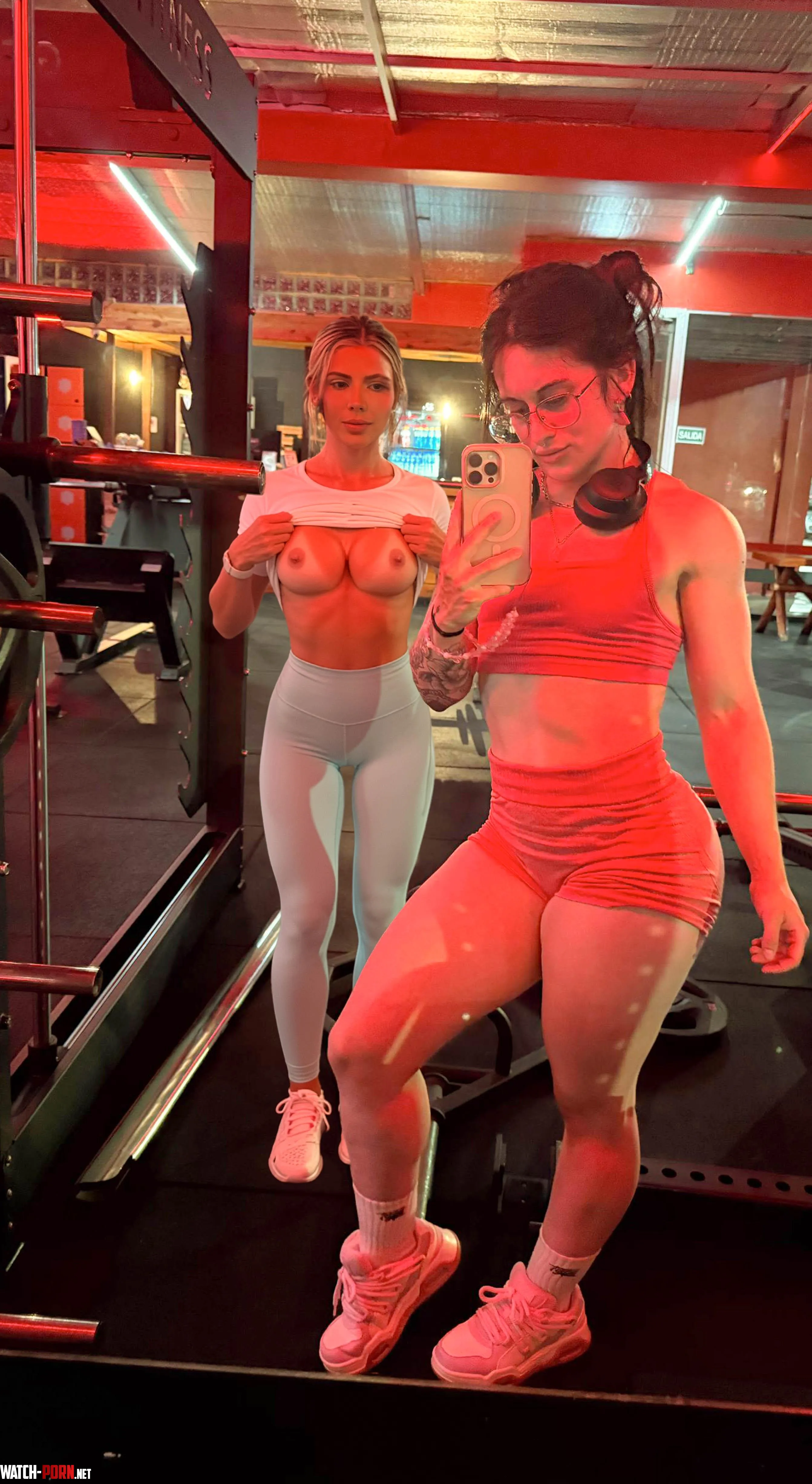 The light enhanced our hotness at the gym by chezypretty