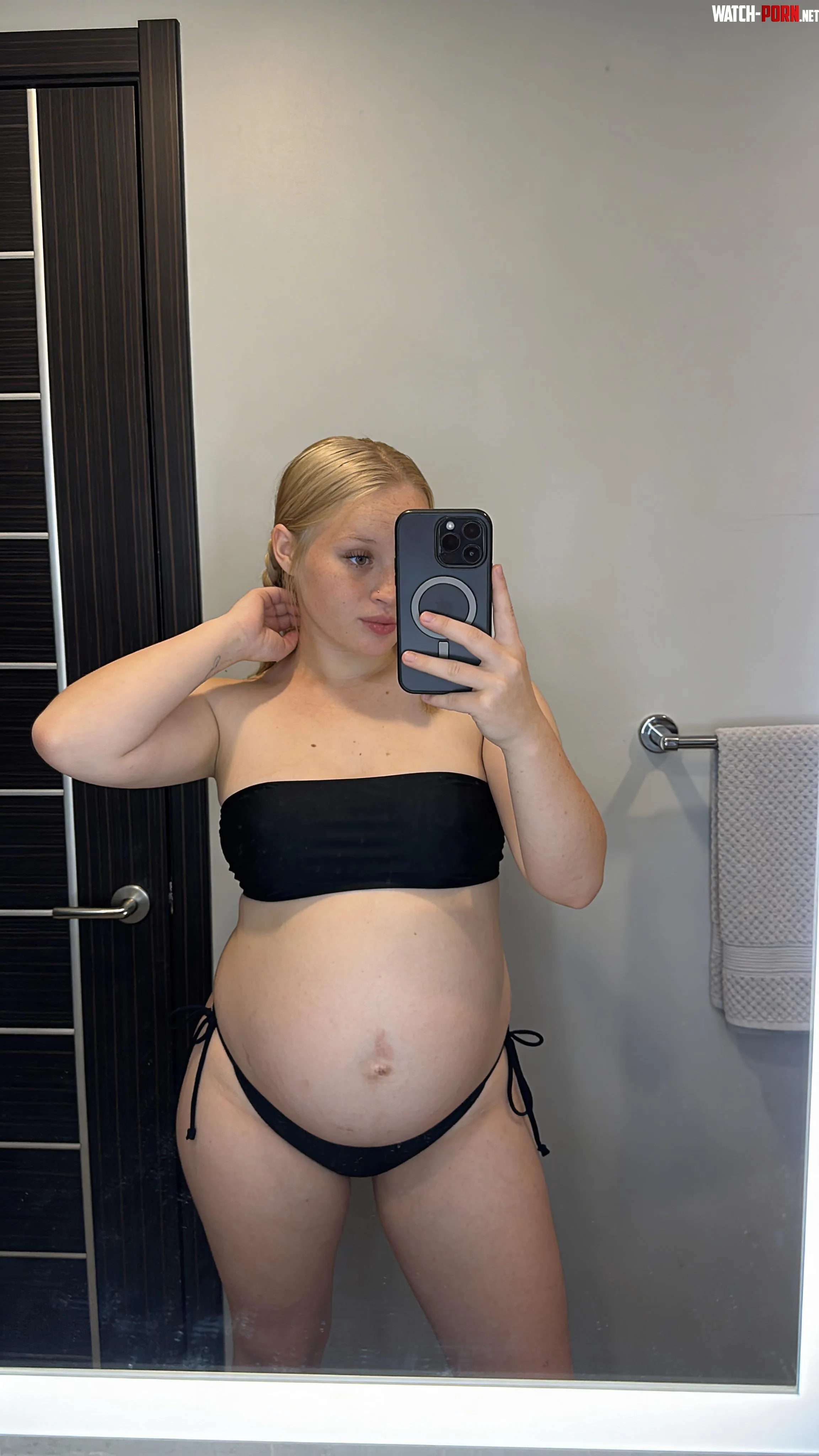 F19 Do I still look good in a bikini even pregnant by thewonanonoy