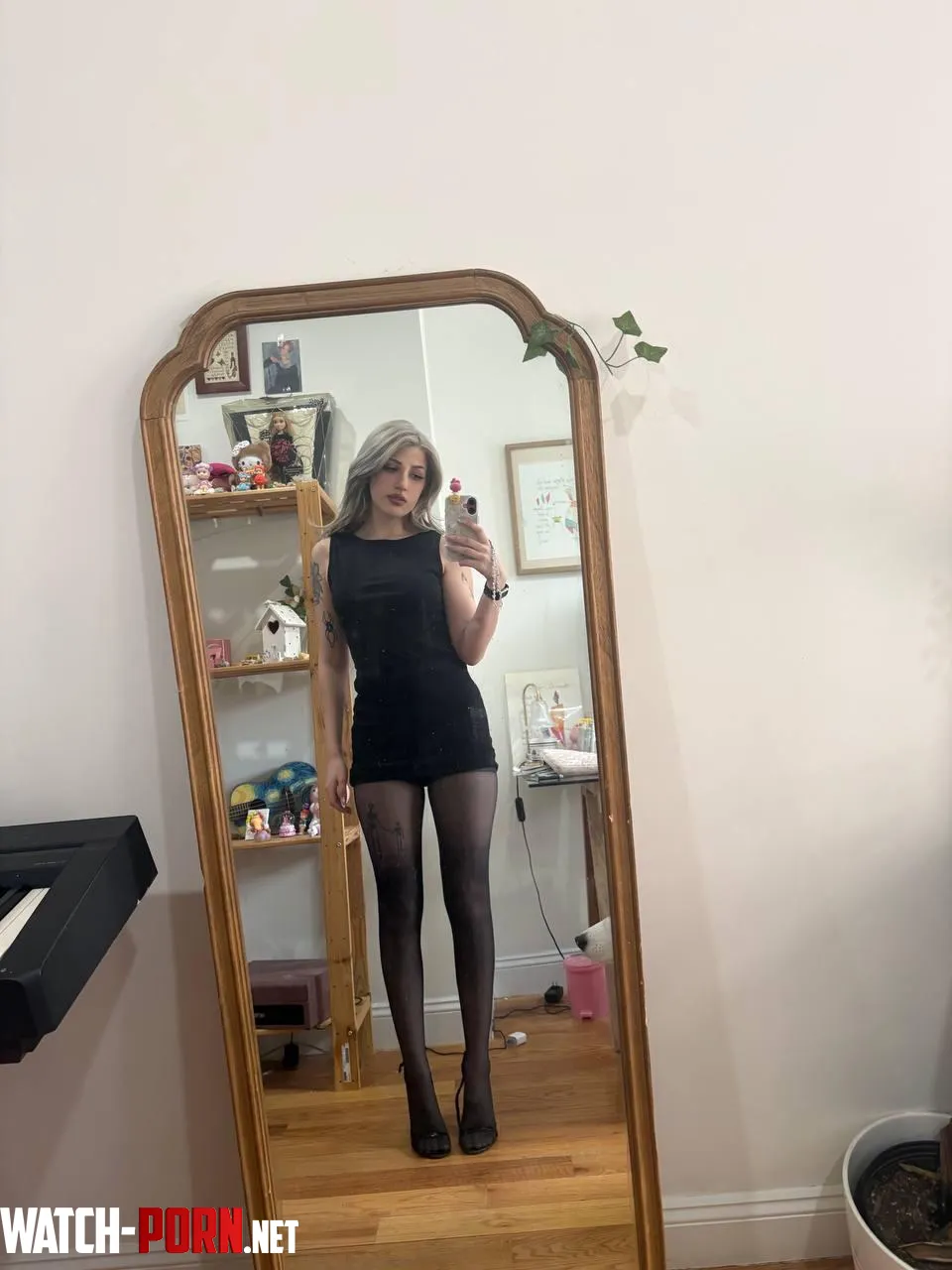 too snug or just right? by SlayBabesx