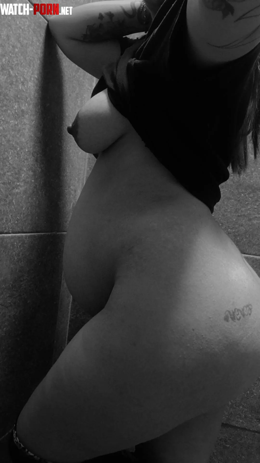 I need someone to lick my 🐱 by Exotic_Bet_8462