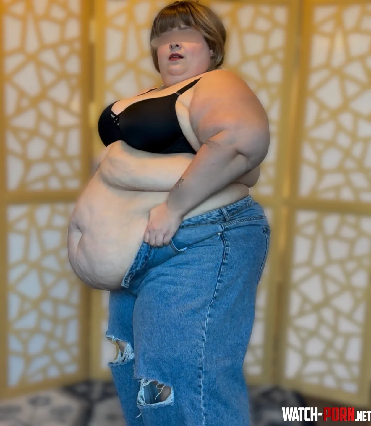 so ssbbw I can't even fit in the jeans they sell at the ssbbw store by bigbeckybennett