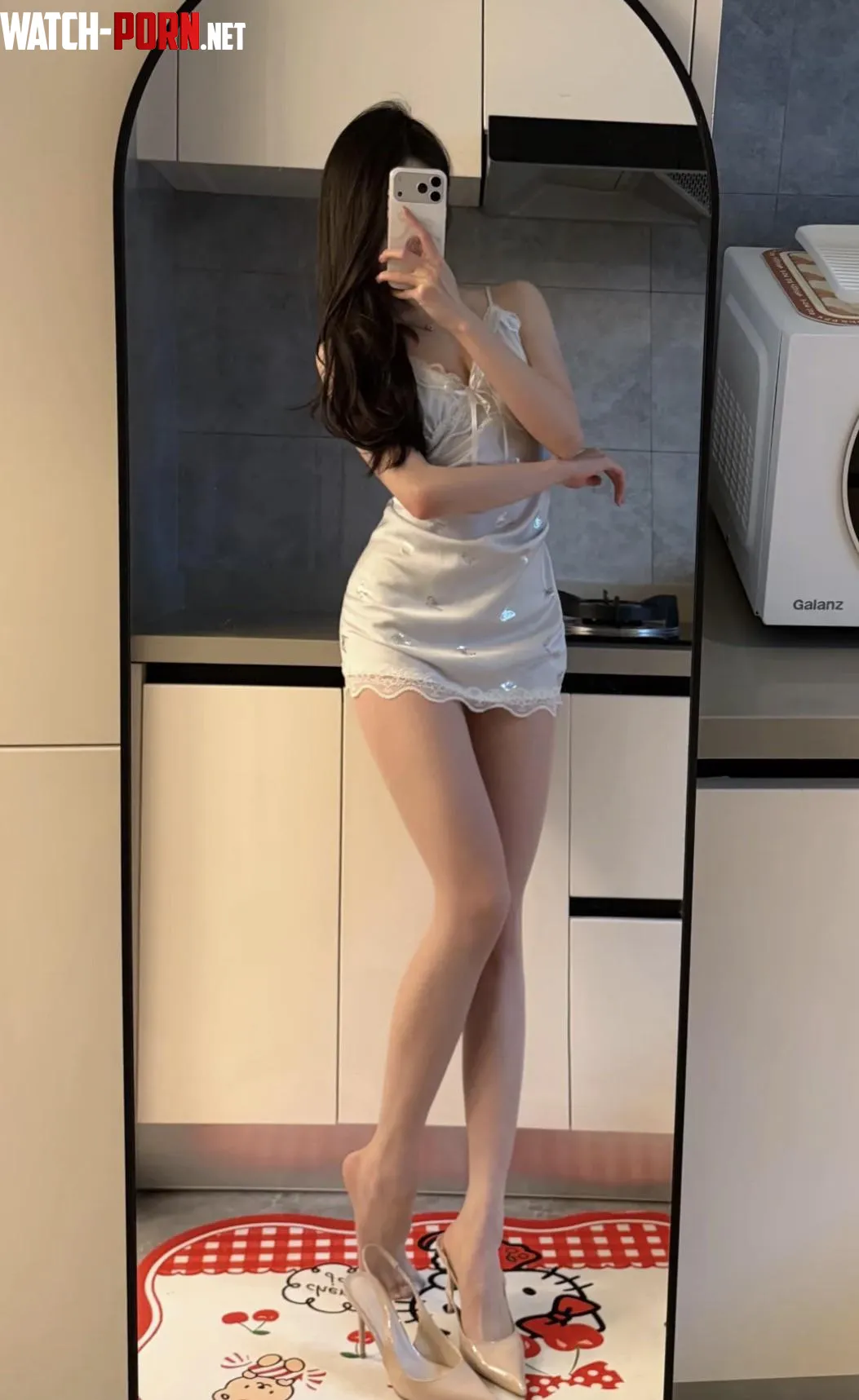 Anyone care for tall girls in heels? by Practicallynumb