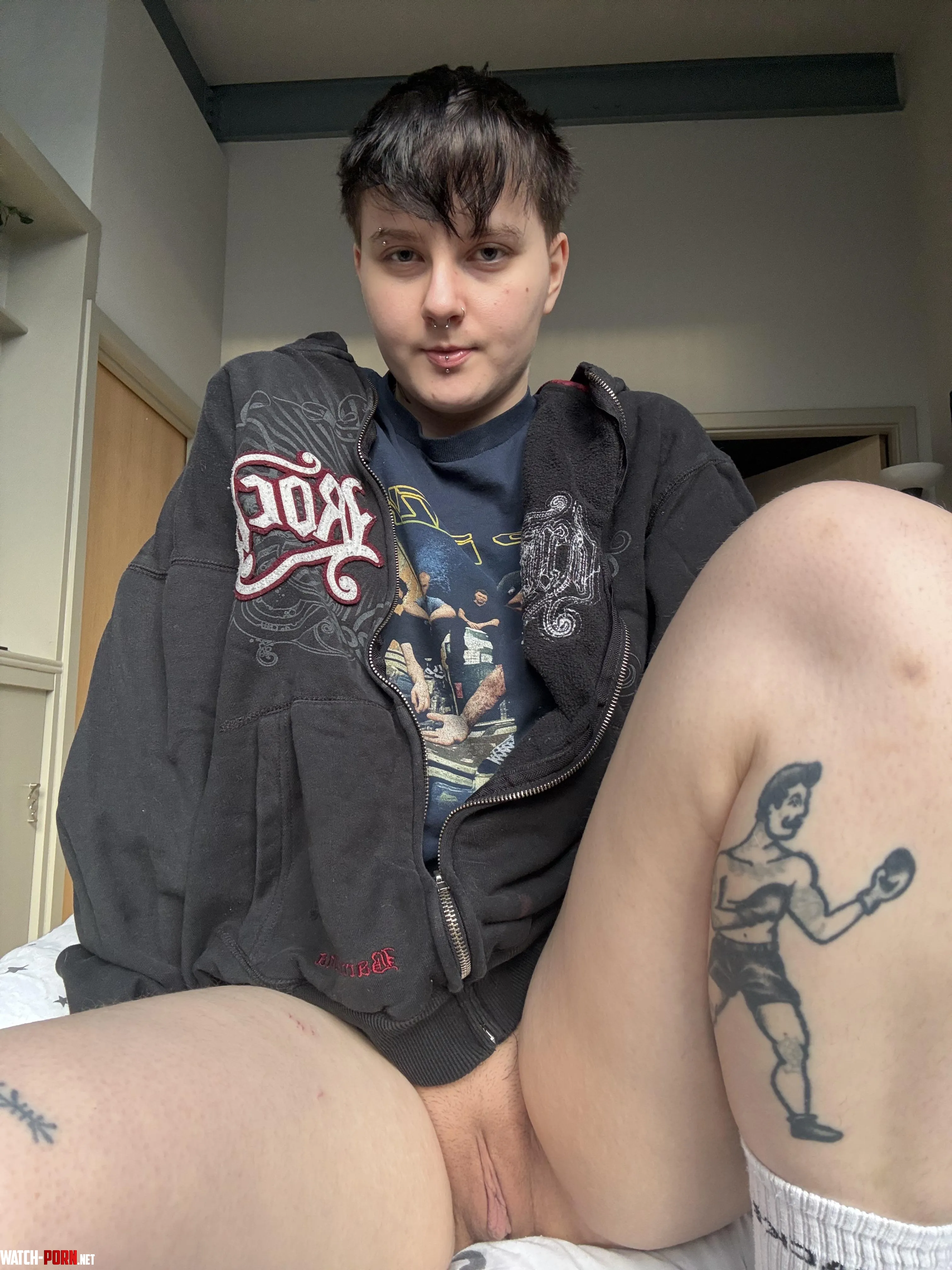 Do you like my tattoo? 😛 by scarlbatty