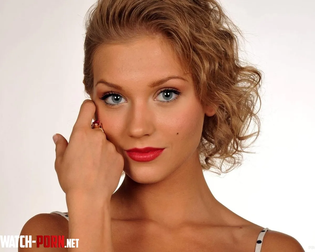 Kristina Asmus by Ksecutor