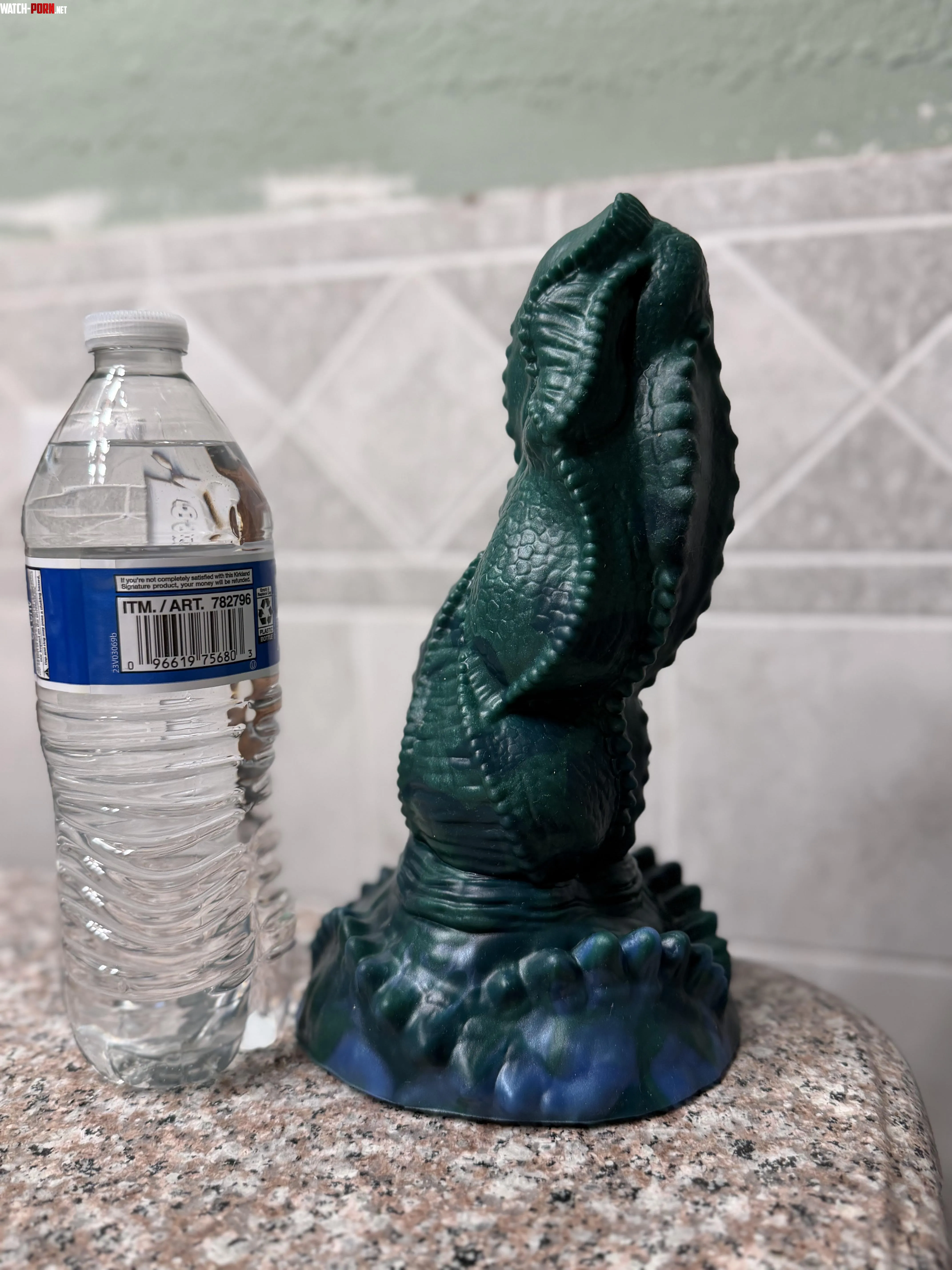 Okay I am nervous and excited to try... But does it even fit a small girl like me? by Yeeyeetothehaw