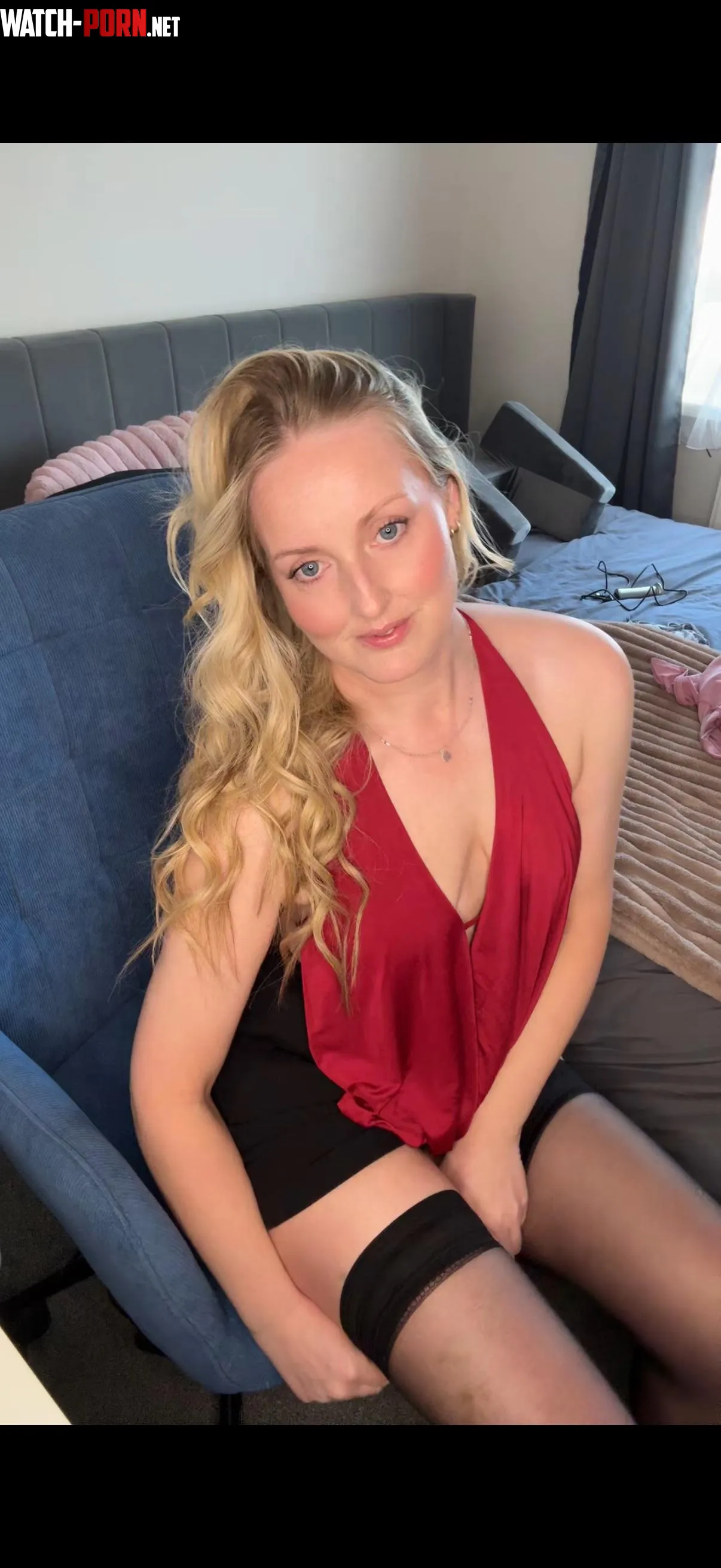 Sorry if I distracted you x by Aria_Sophie