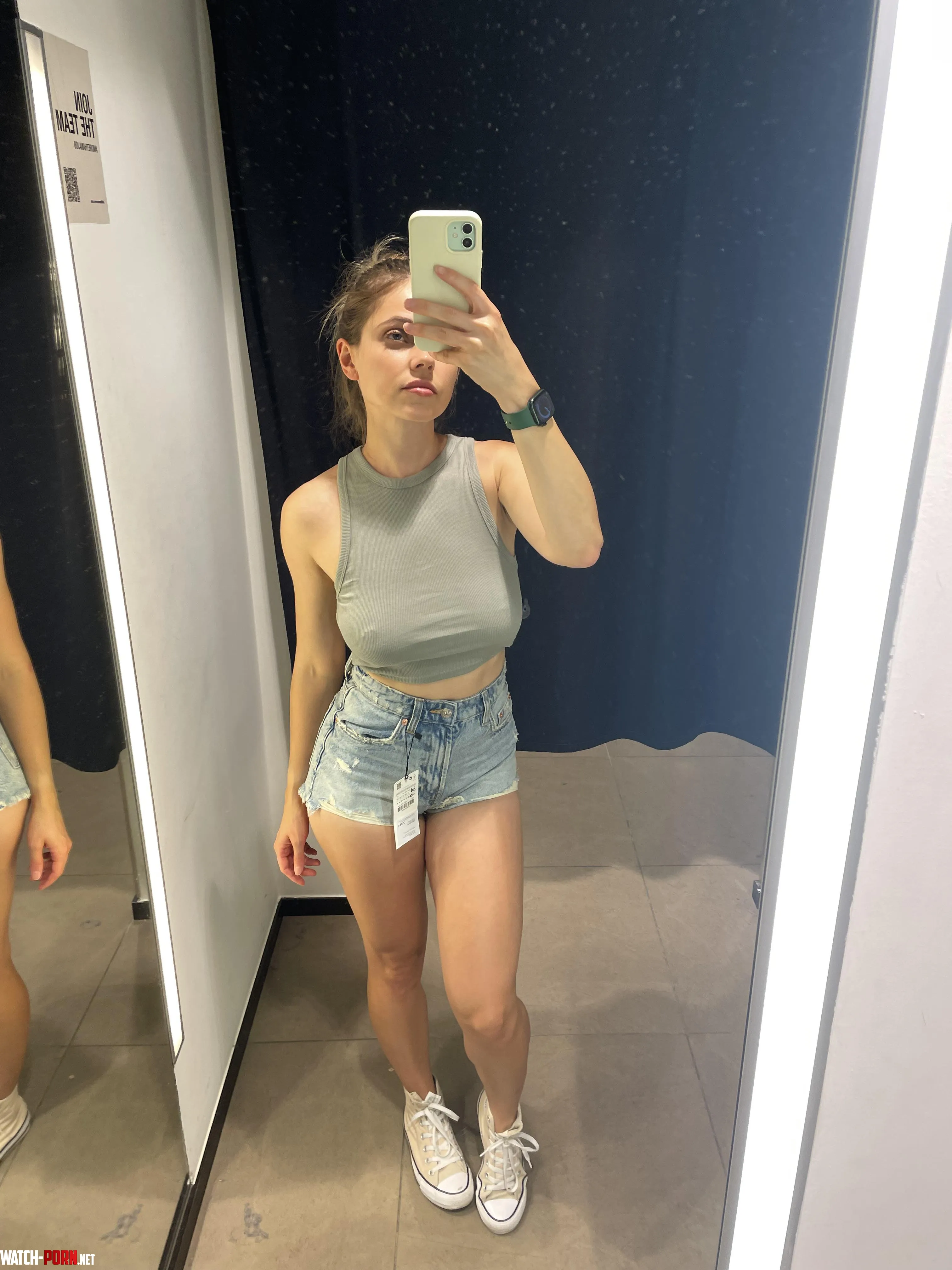 Time to find new summer outfit ^^ by kitty-sunshine