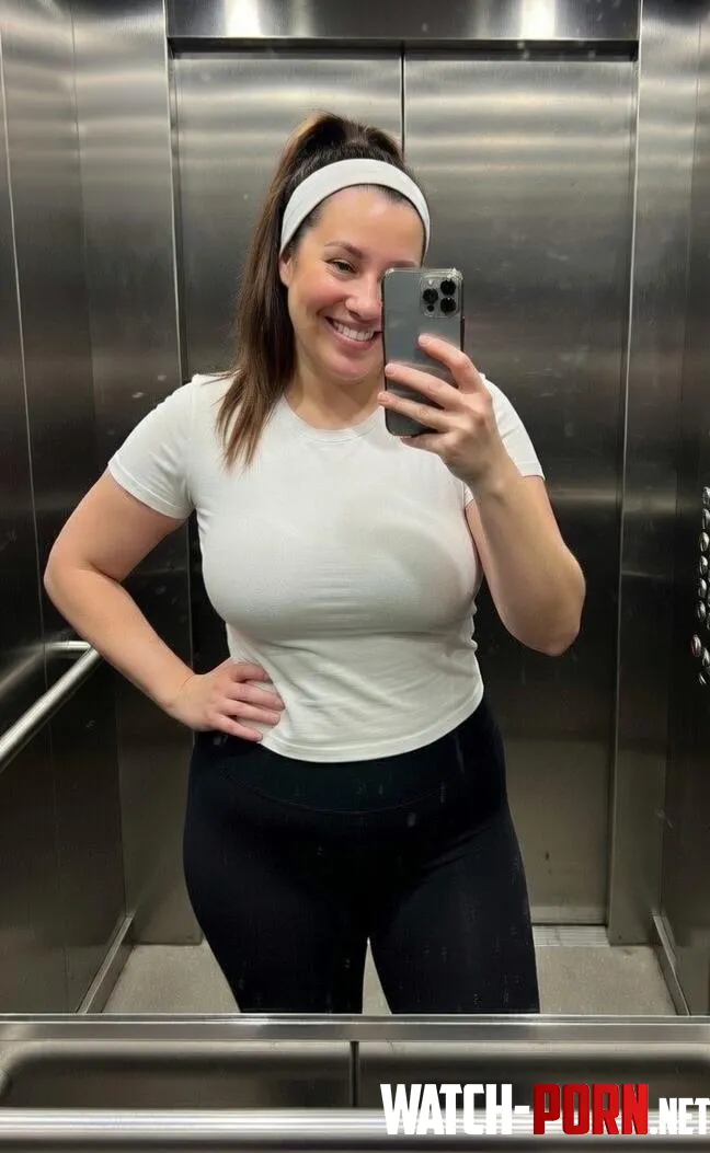 I don't look bad in sportswear by EvelyneDora