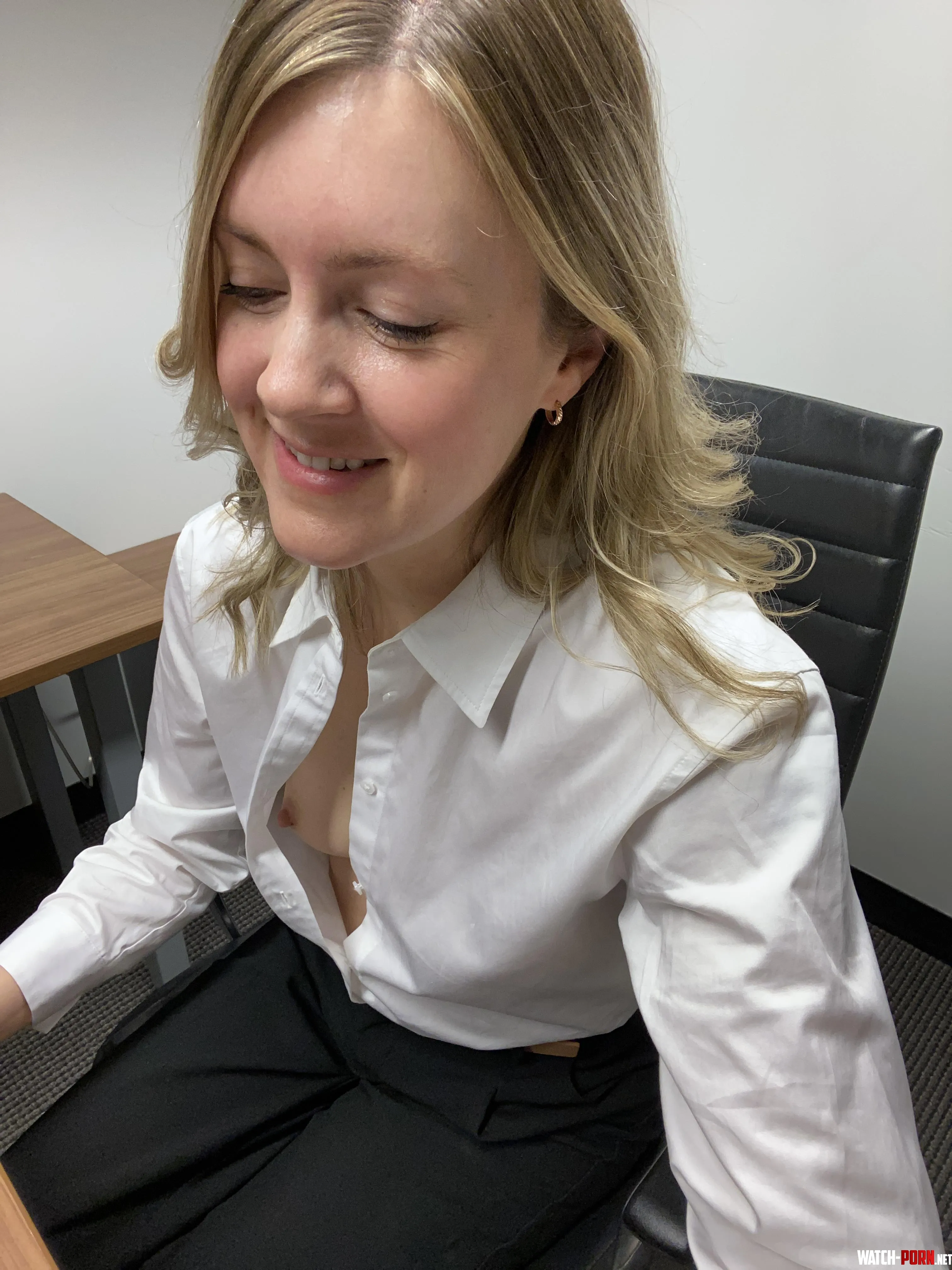 Morning meetings just hit different when I’m fully engaged by Liz_XO_