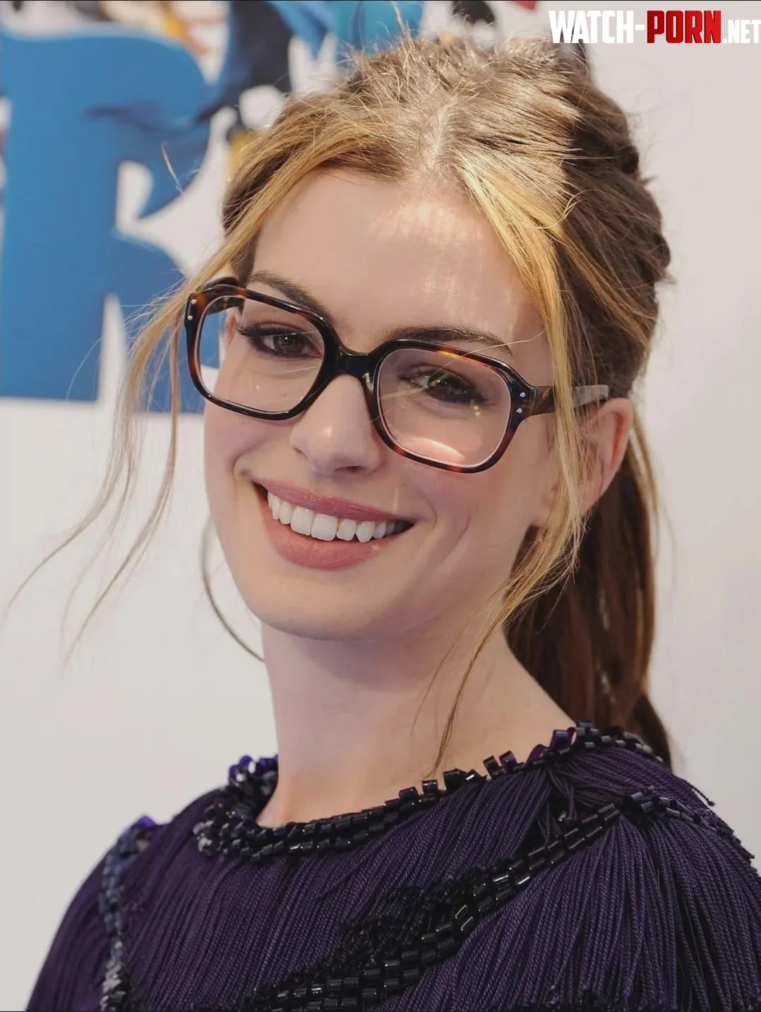 Anne Hathaway by LolthCat2187