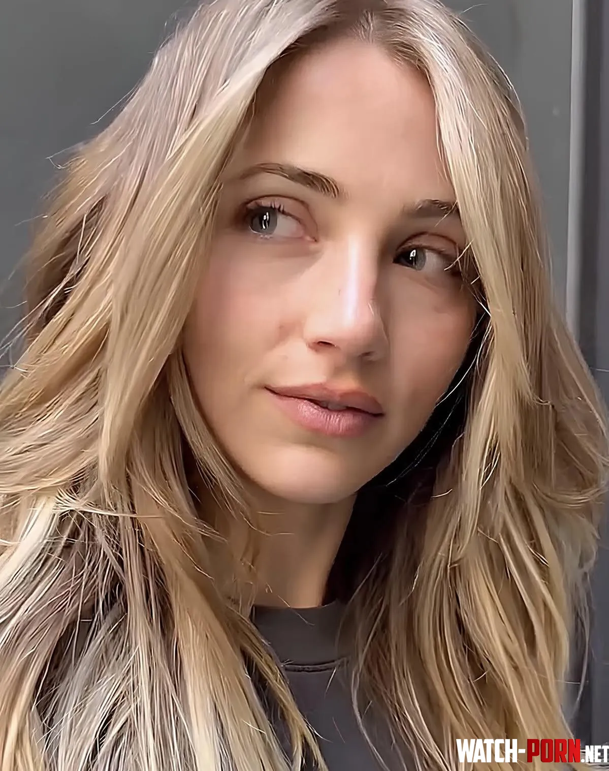 Emily Rudd by WillyNilly1997