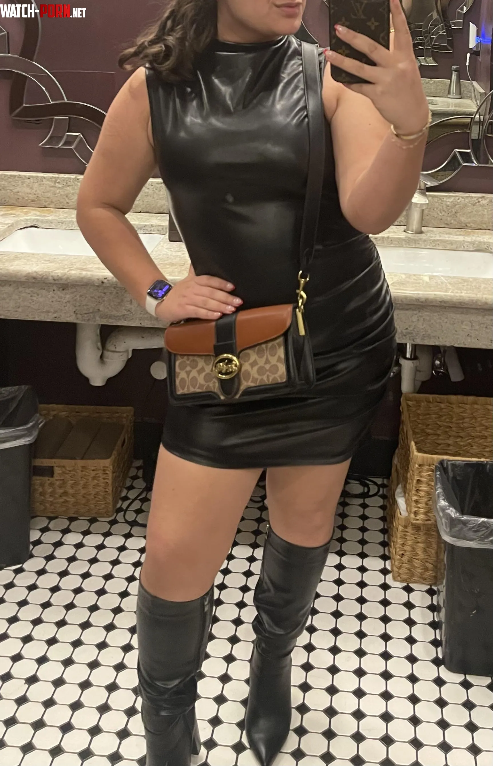 How was last nights outfit? by airjen21