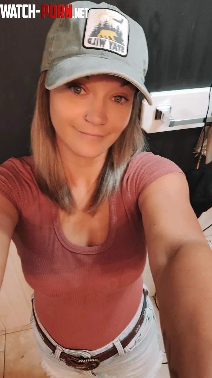 Who wants to bounce with me... ;) by MissTaylorLaurenxo