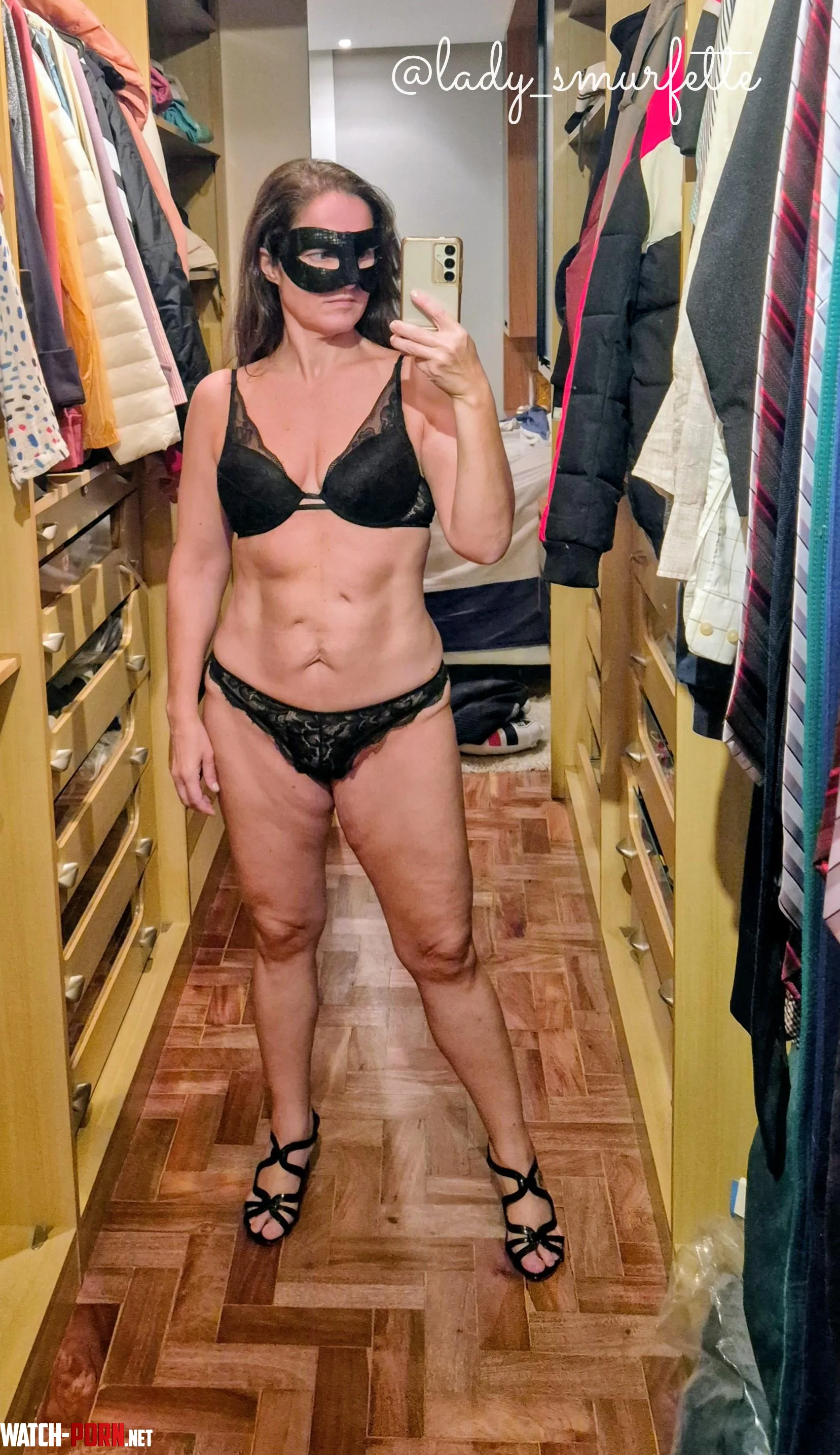 Mid 40s, but still sexy af by lady_smurfette_of