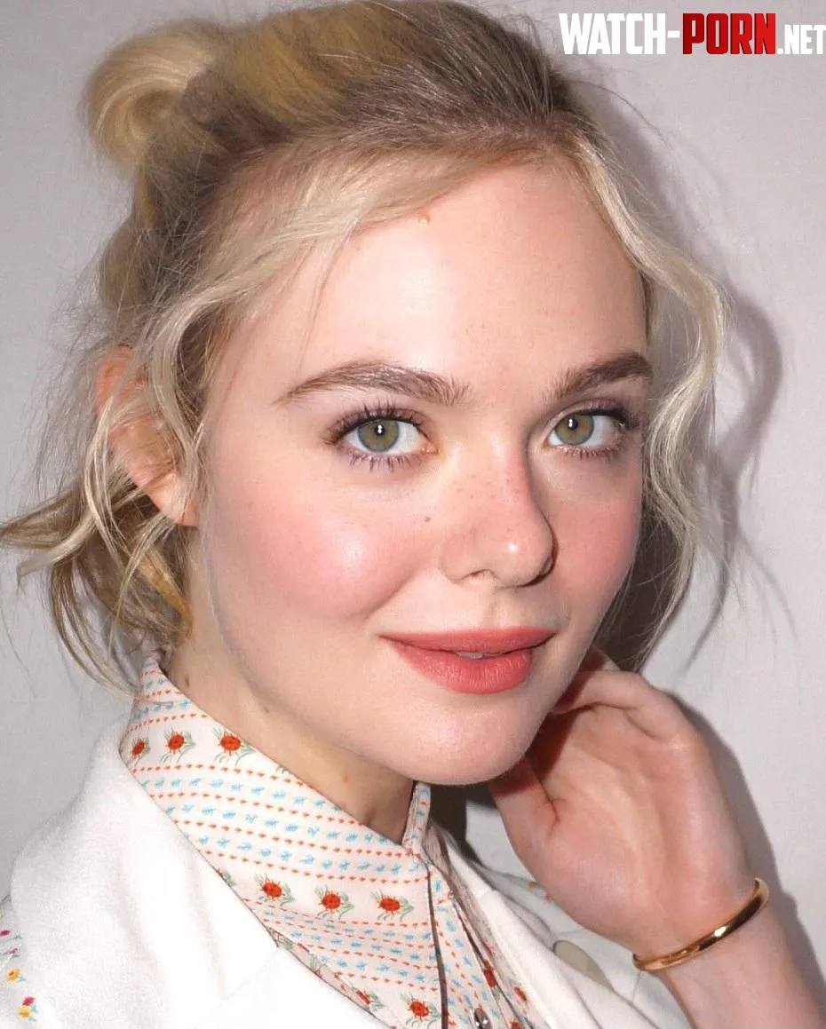 Elle Fanning by grichardson526