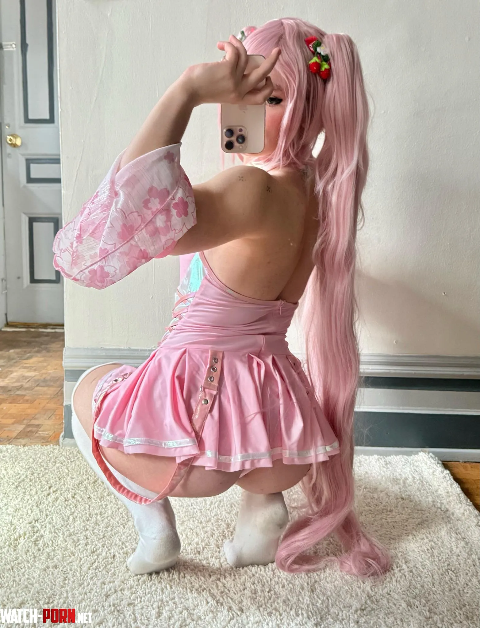 Sakura Miku (Vocaloid) by Plumcry by elexirrrr