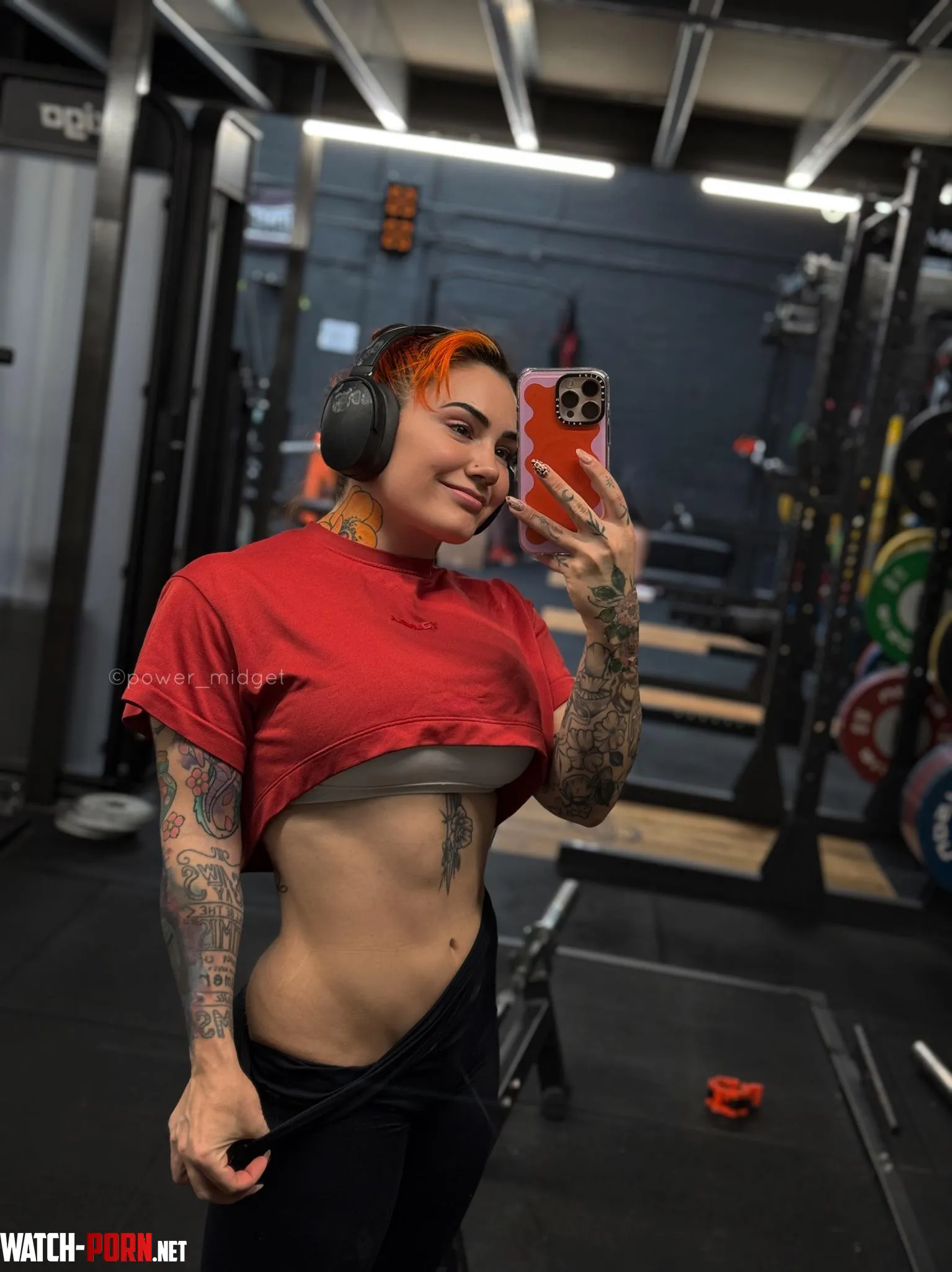 what caught your eye first by power_midget