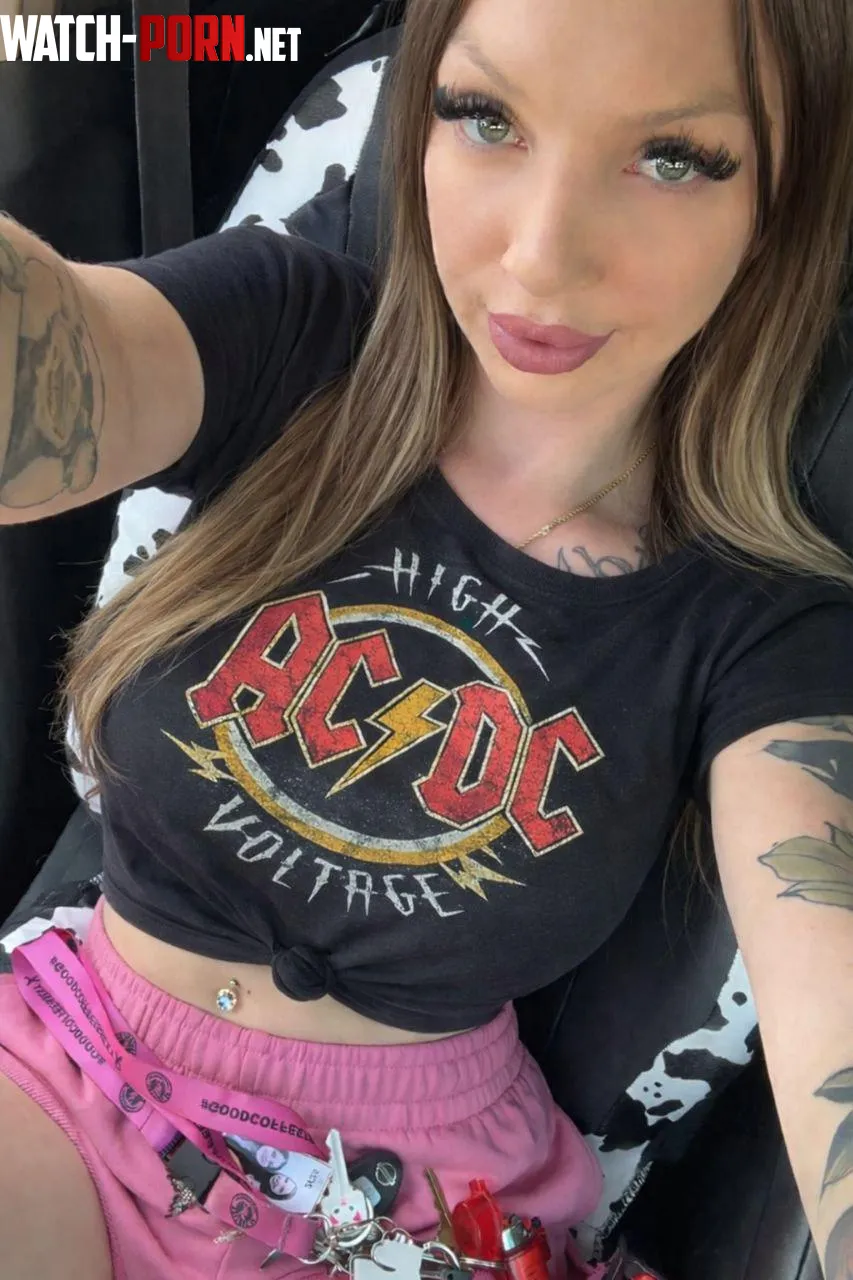 Ac dc one of my faves...can't wait for Oktoberfest to see all my other favorites.. by sinfulsips0