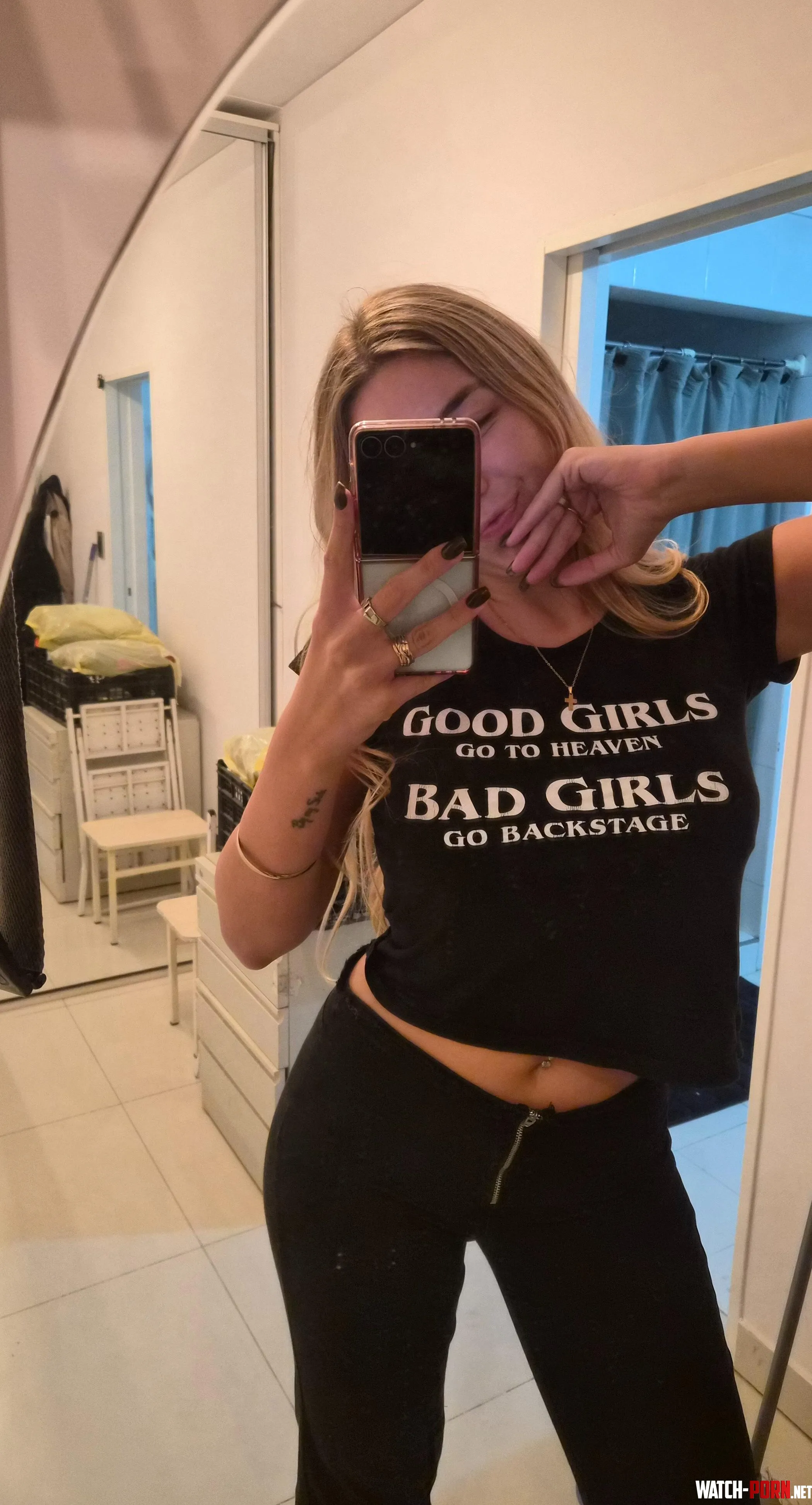 i know exactly what my crop top does to you by attractedladybug