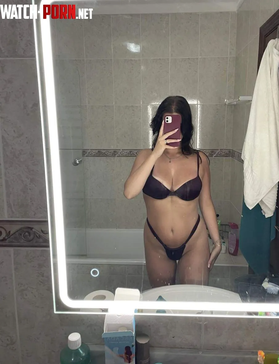 Lämna en ⬆ för gratis nudes (ENDAST IDAG) by IndependenceIll9925