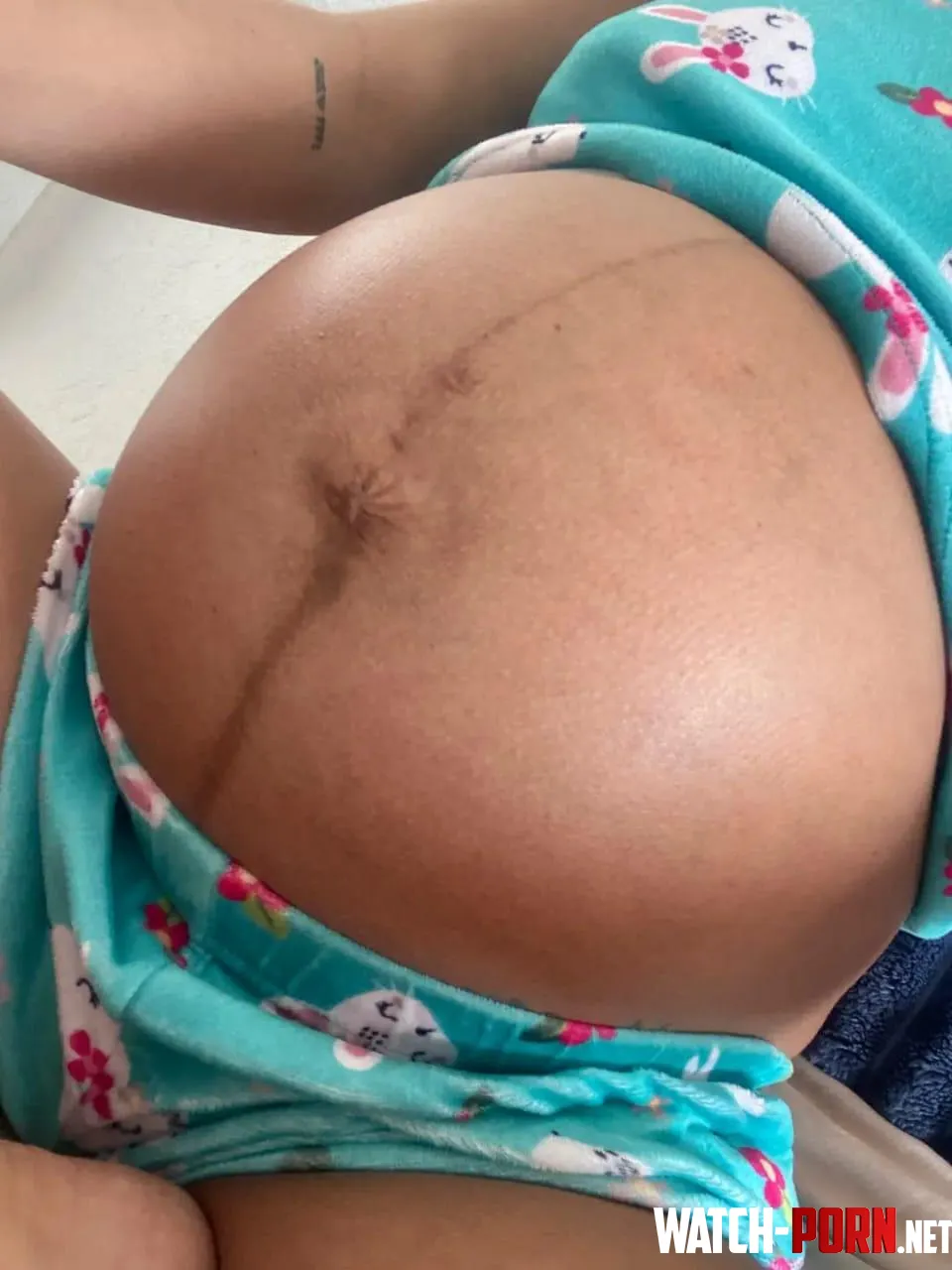 I love my pregnancy more and more each day; my belly is beautiful. by Cessday277