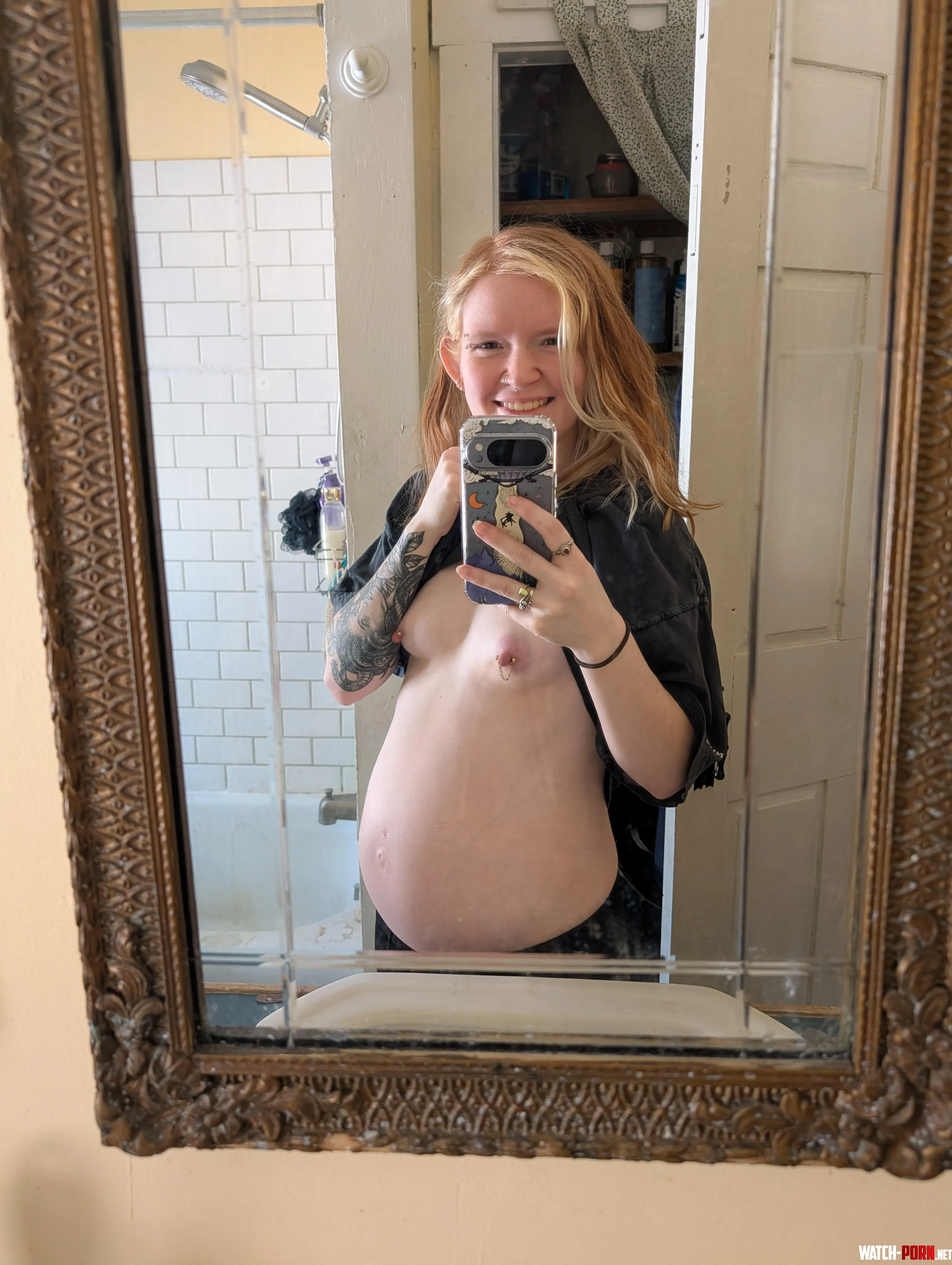 Getting closer. 7 month bump in this picture by Naughtygnomess