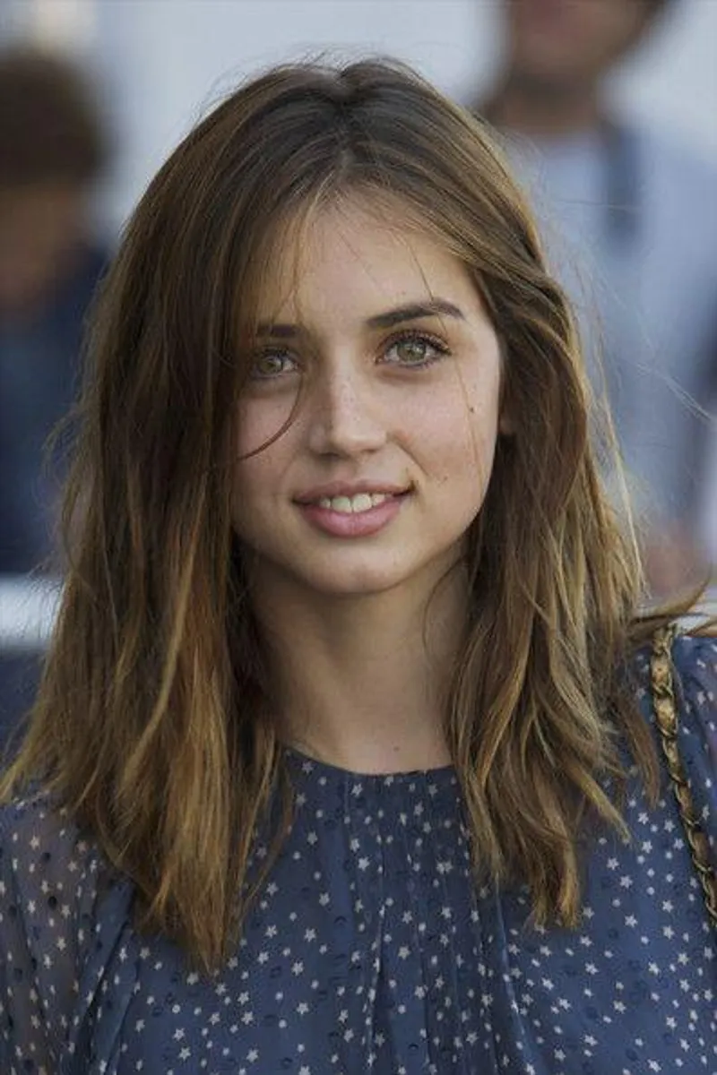 Thumbnail Ana de Armas: Embracing Beauty and Grace | PrettyGirls Category