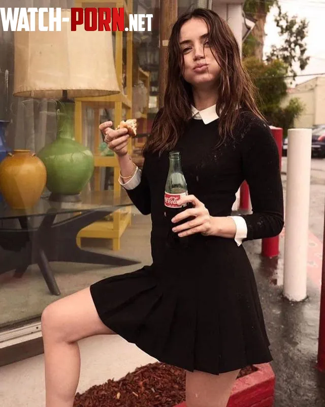 Ana de Armas by UrbanAchievers6371