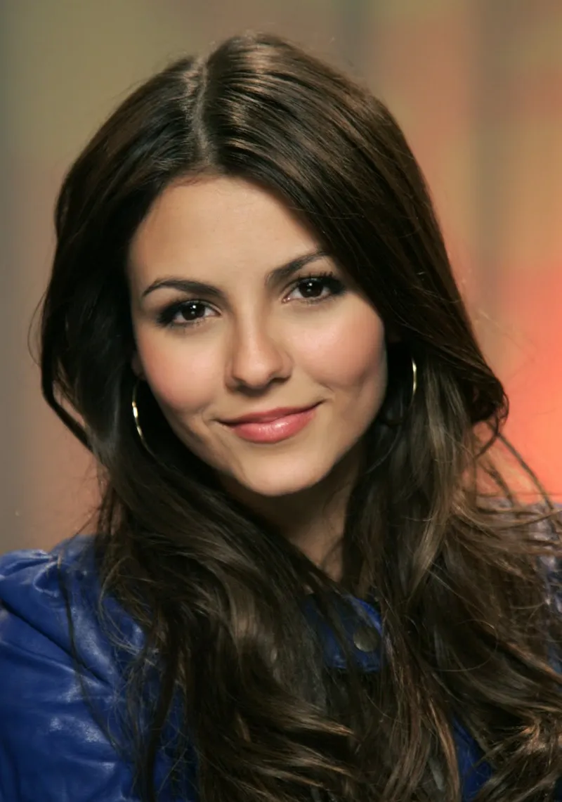 Thumbnail Victoria Justice: A Stunning Beauty | PrettyGirls Category