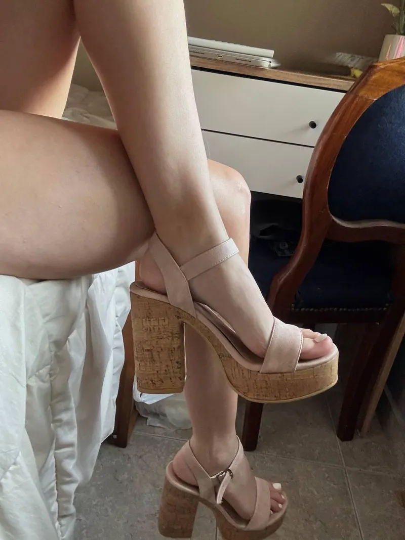 Thumbnail Complimentary Heels for My Legs: A Fashion Journey with ArcaneLadies