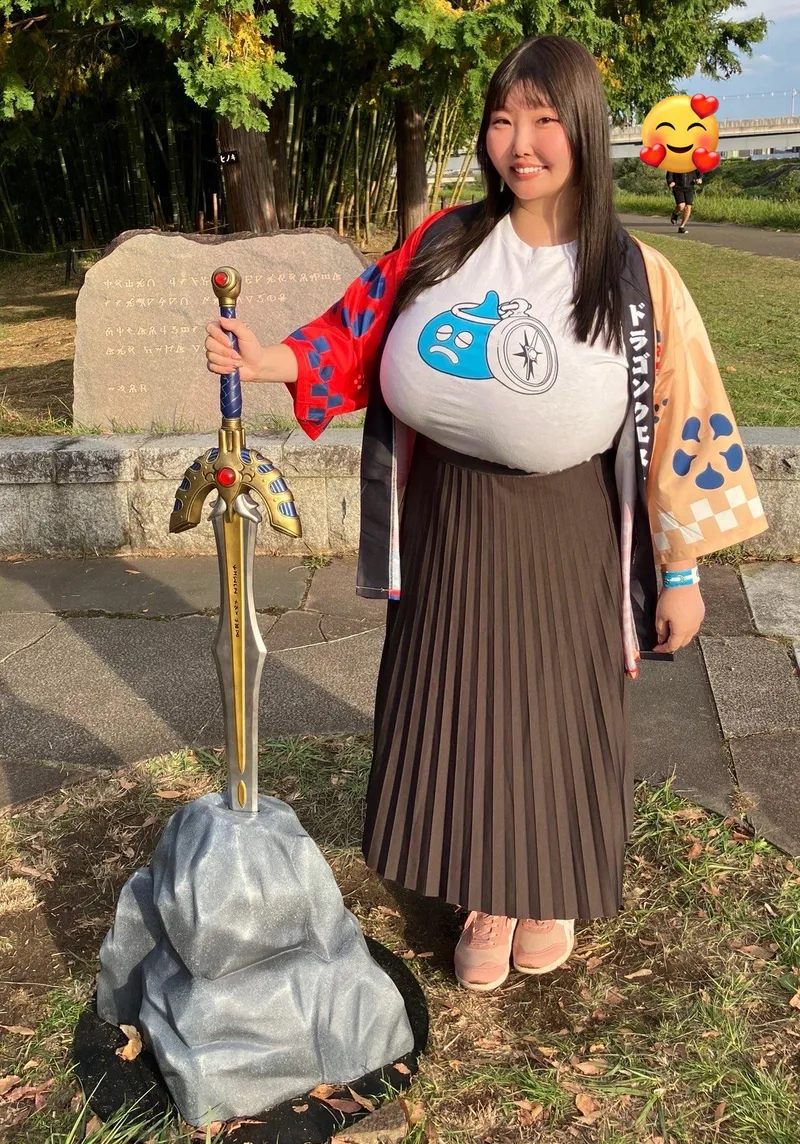 Thumbnail So Cute Chronicles: Captivating Moments in 2busty2hide