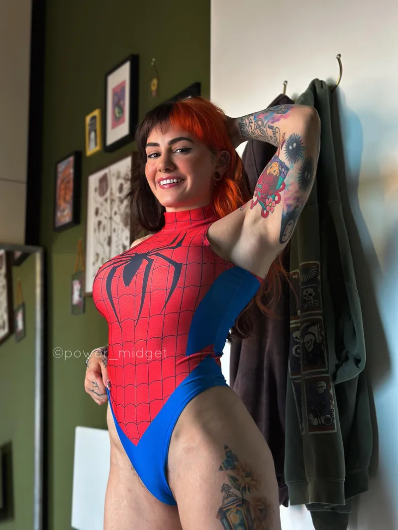 Thumbnail Perfectly Fitted Suit Exposes | Author: power_midget