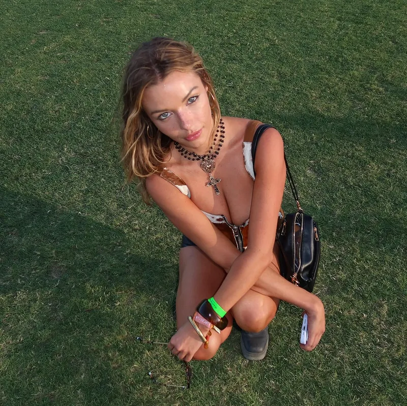 Thumbnail Madi Teeuws Sensational Beauty by DolGrenn | Sexy Girls Showcase