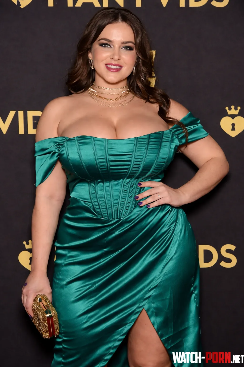 Natasha Nice by Divhul