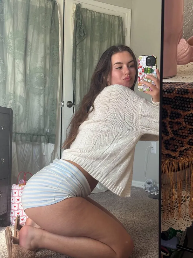 Thumbnail Imagining Pleasure: Buried in My Soft Thighs | etherabloomm