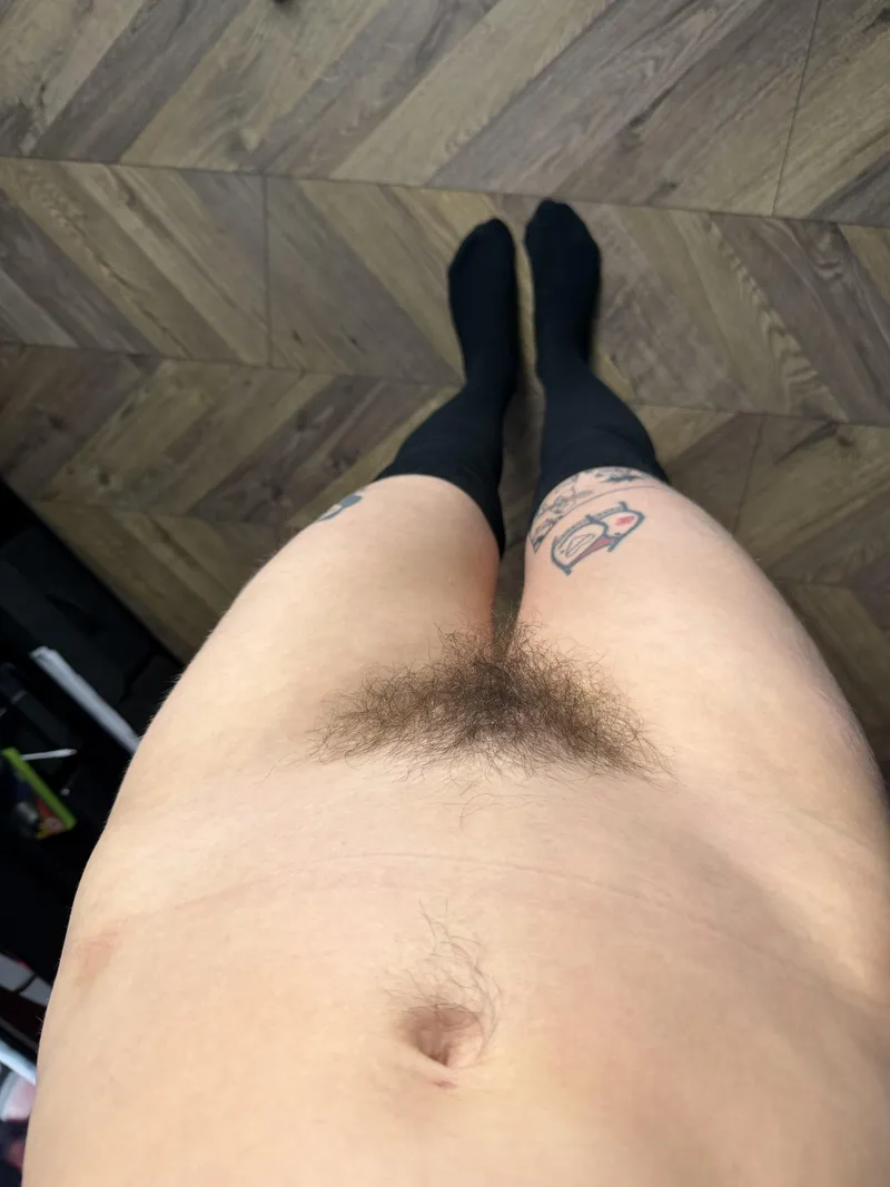 Thumbnail baby_moonn's Unique Perspective Unveiled with Thefullbush