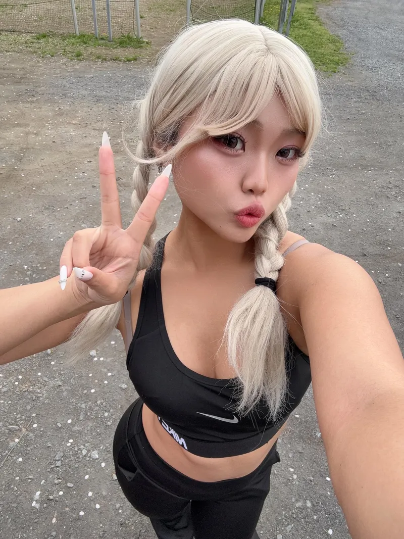 Thumbnail Charm of Short Skirts - Pigtails Fashion with AvaBunni