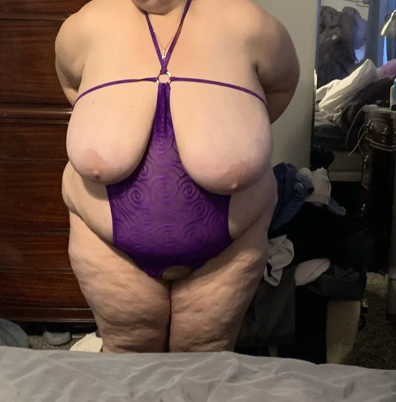 Thumbnail Saggy Big Ones: Embracing Natural Beauty | BBW
