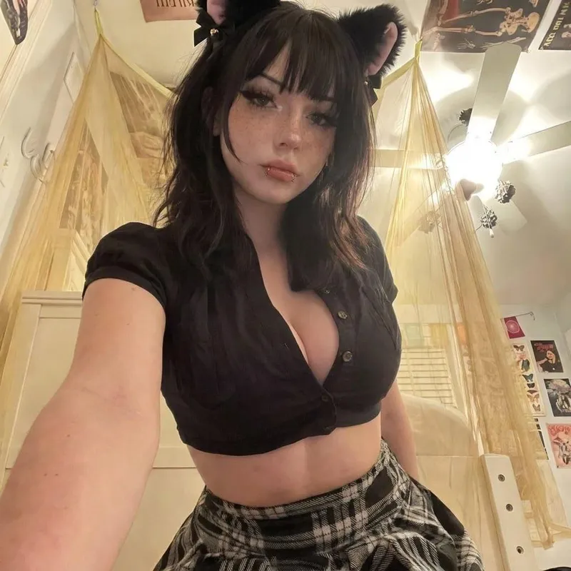 Thumbnail Enchanting Petplay Proposal: Tinaxo__'s Tempting Offer