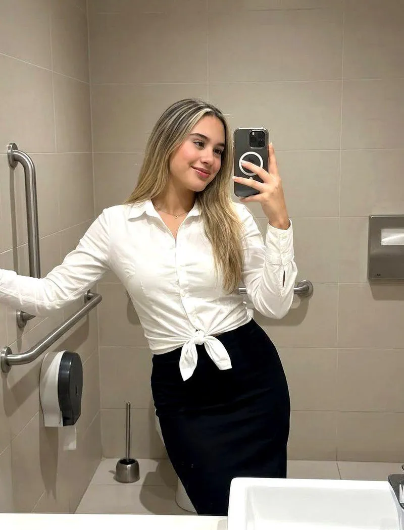 Thumbnail Hi :) - A Stylish Take on Pencil Skirts by SunnyPetalss