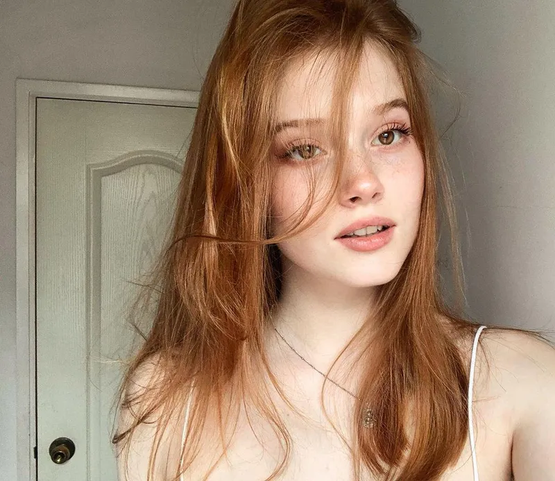 Thumbnail Katerina Sitak by jredton | RedheadedGoddesses Category