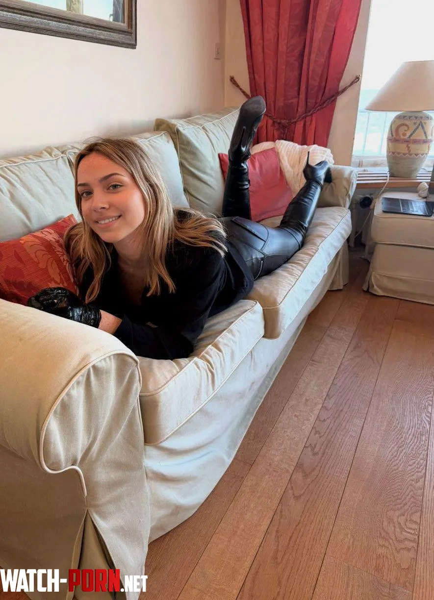 Sofa day 🖤🖤🖤 by medusi12